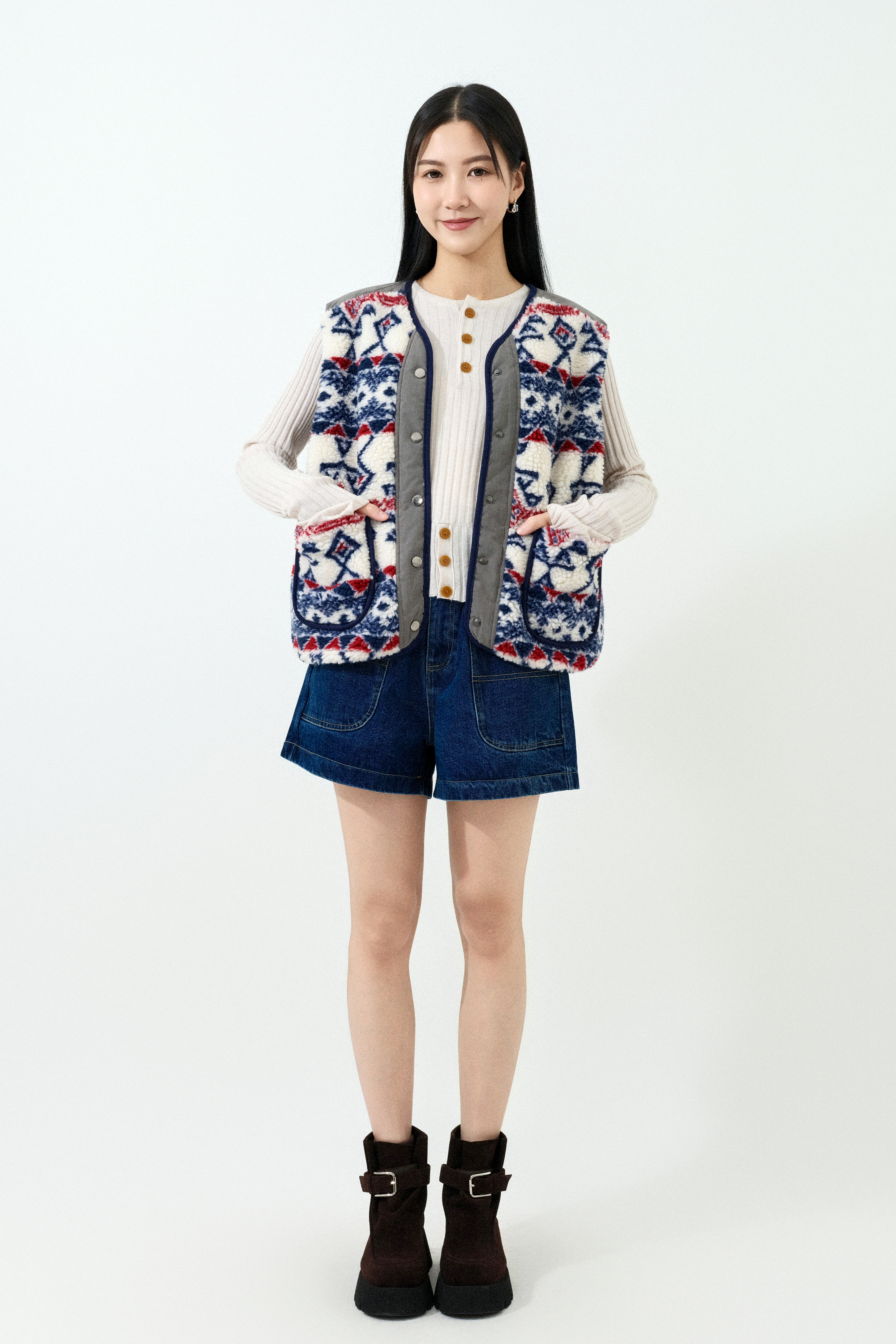 FW25_0199（外套＋上衣＋短褲）