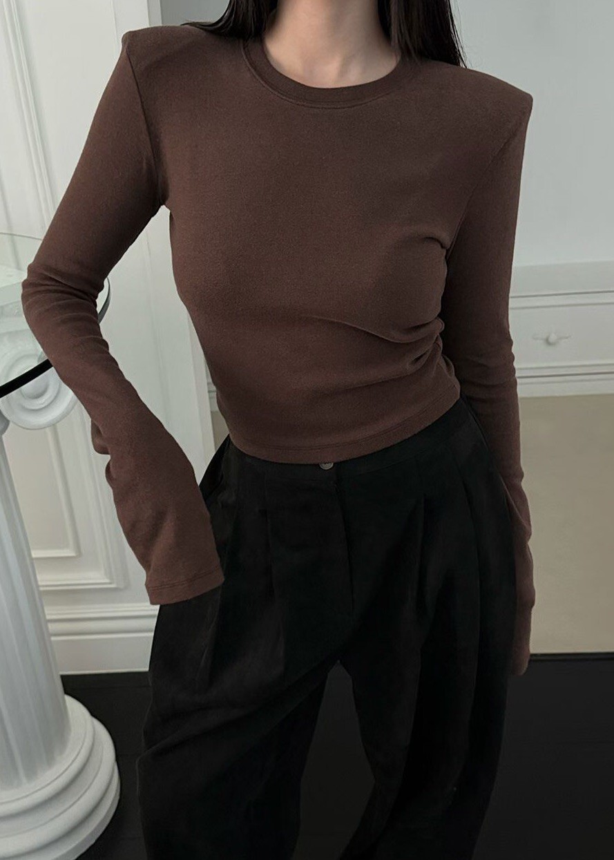 短版墊肩棉絨上衣