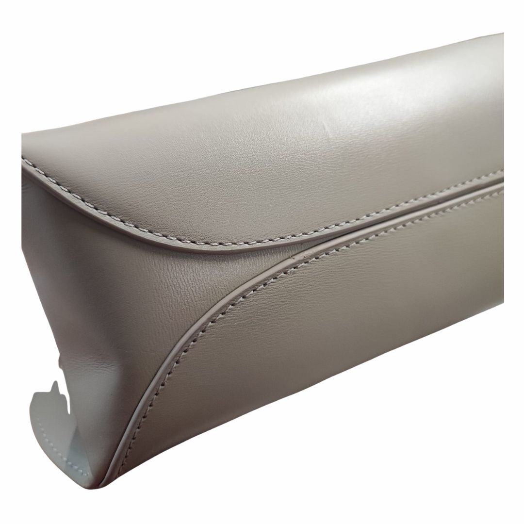 1PM0509-055 (Defect) PÖ&ME PARIS I Speak In Dreams Handbag Taupe #S057 (B-EU-E)