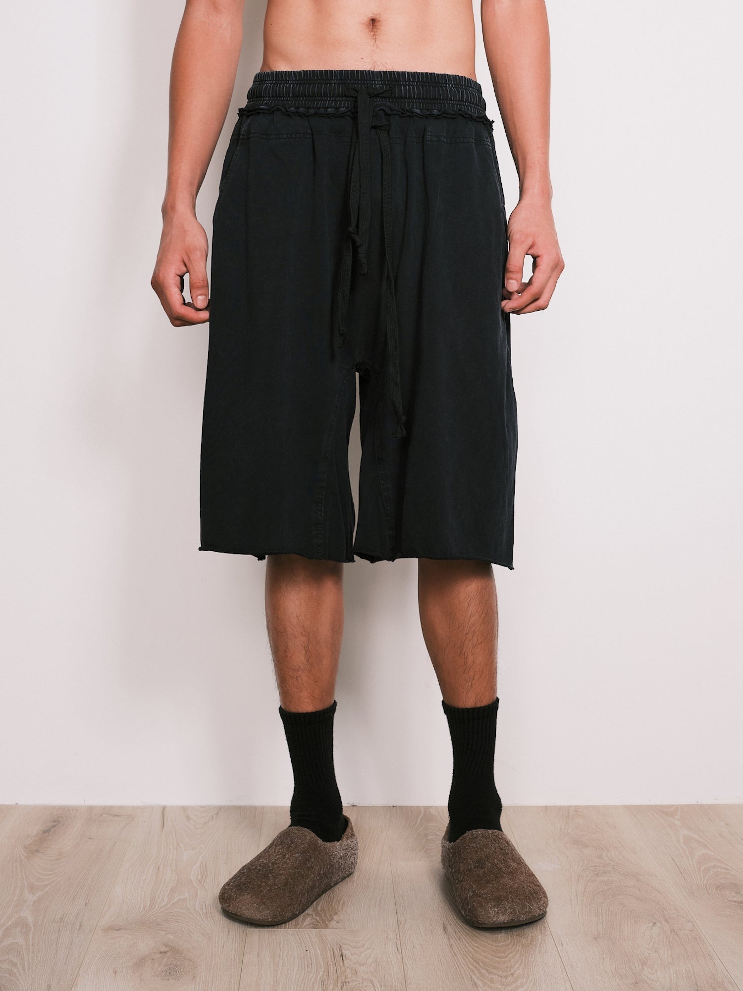ANOWHEREMAN Washed Wide Leg sweatshorts