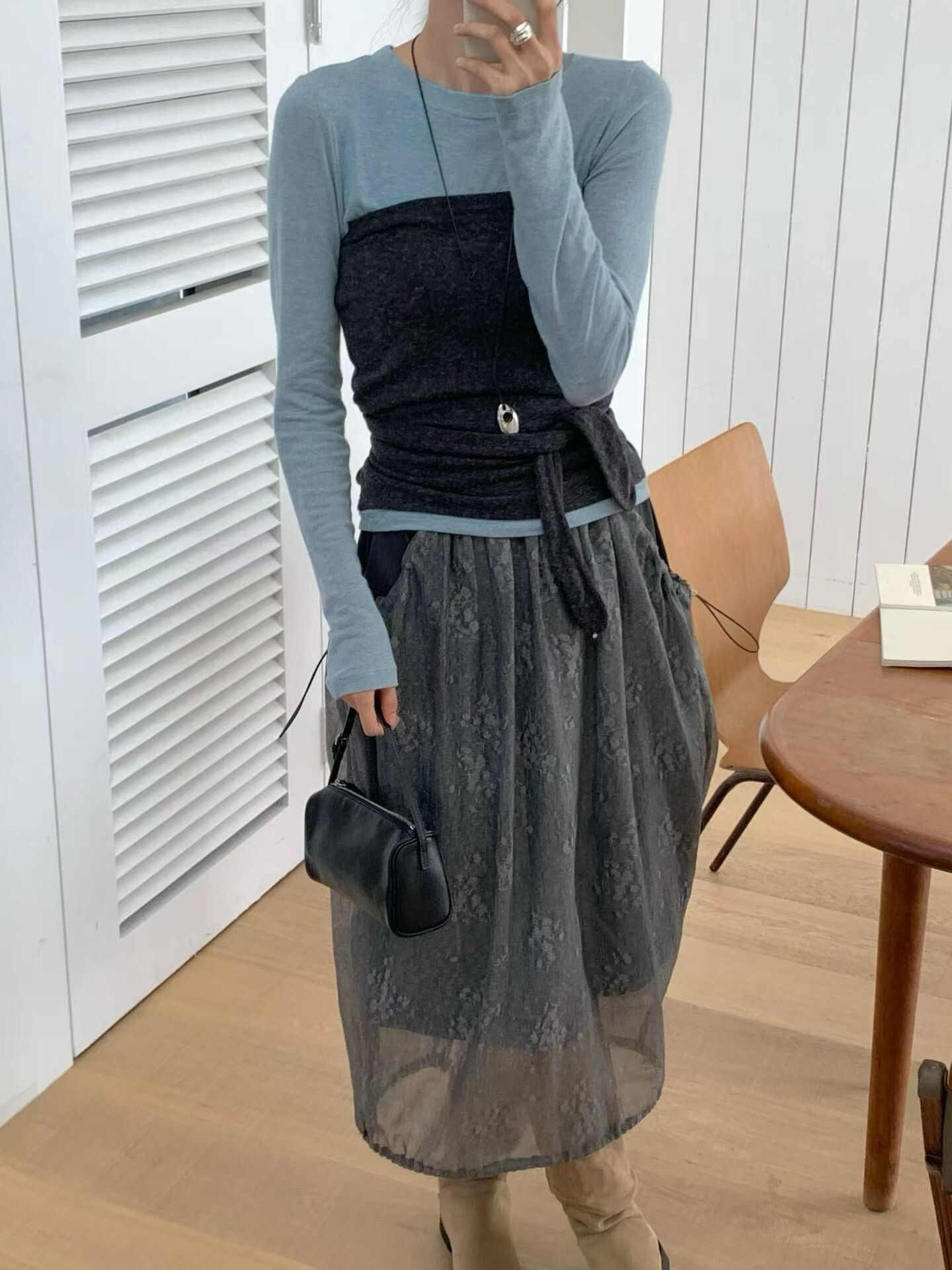 羊毛平口腰綁上衣