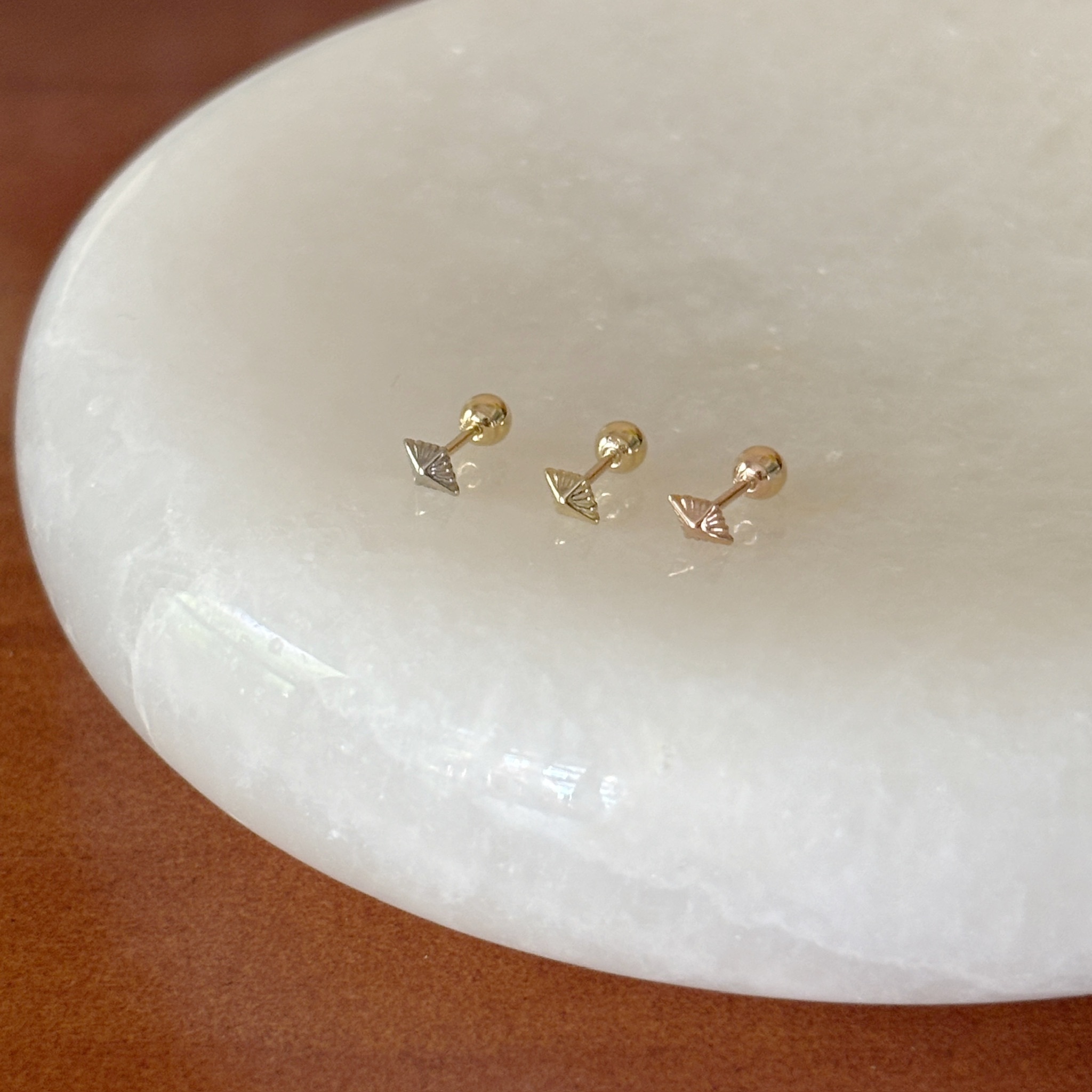 14K立體切割菱形轉珠耳環