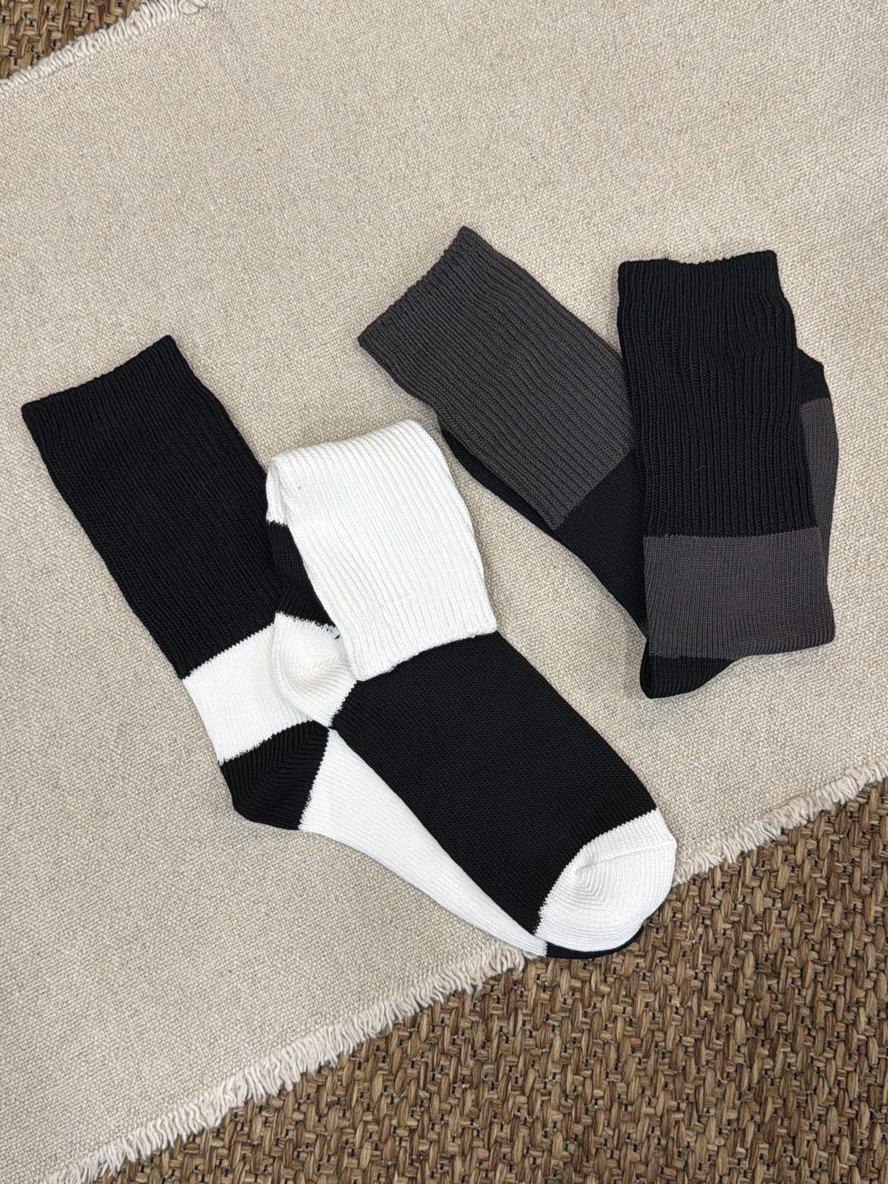 A03526高品質粗針織拼色成人襪