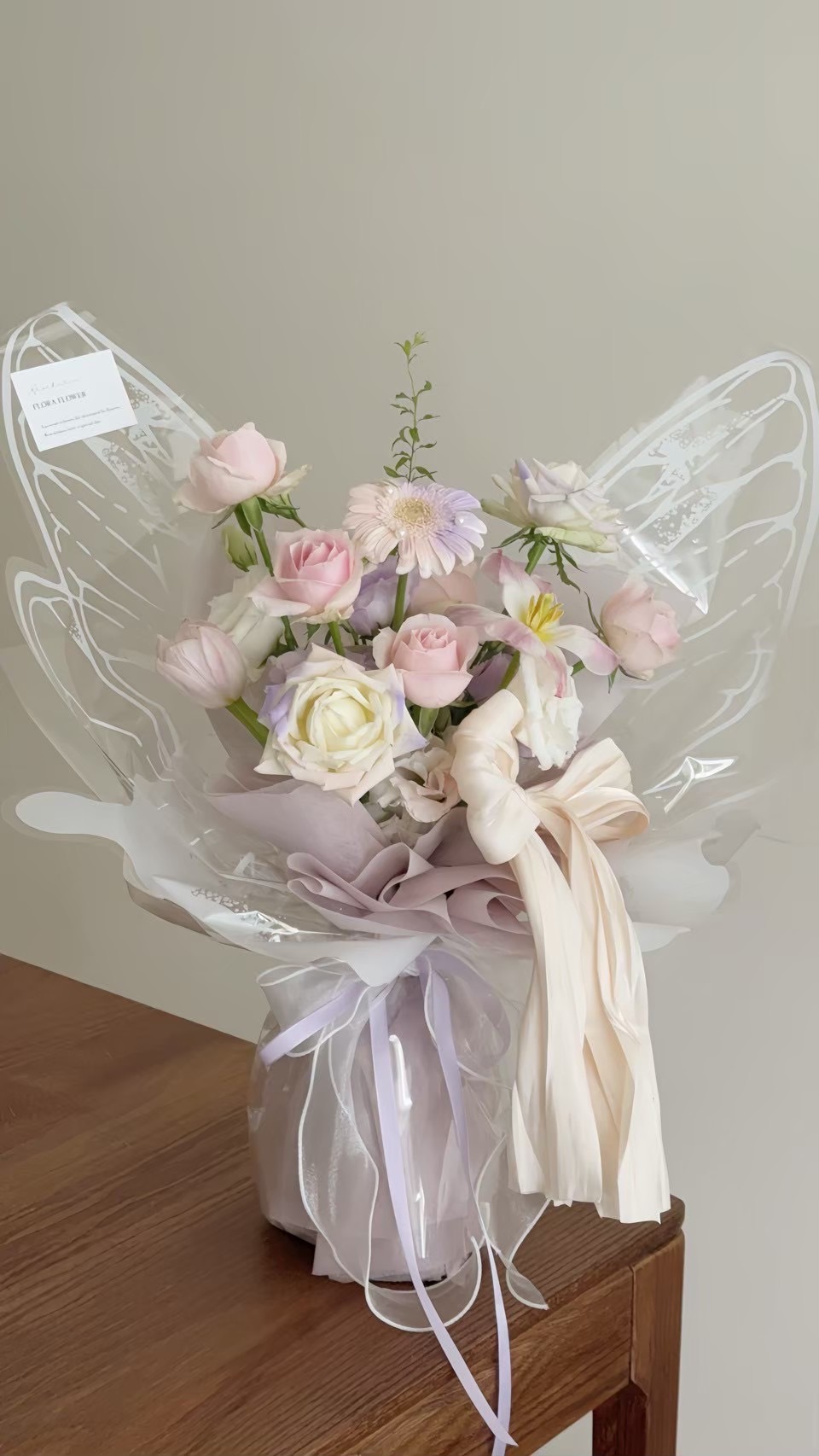 蝴蝶仙子鮮花花束