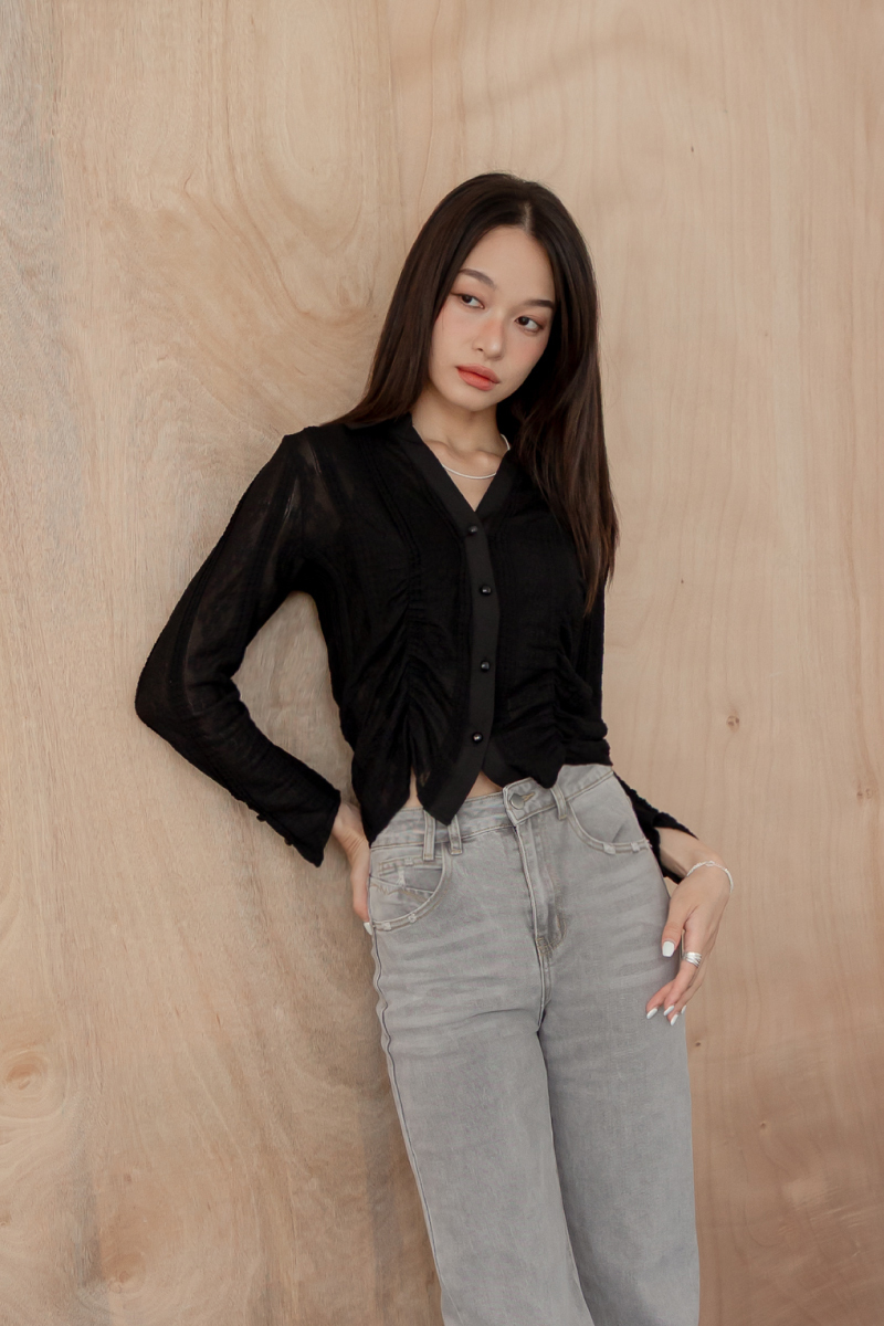 壓花抓褶半開襟上衣