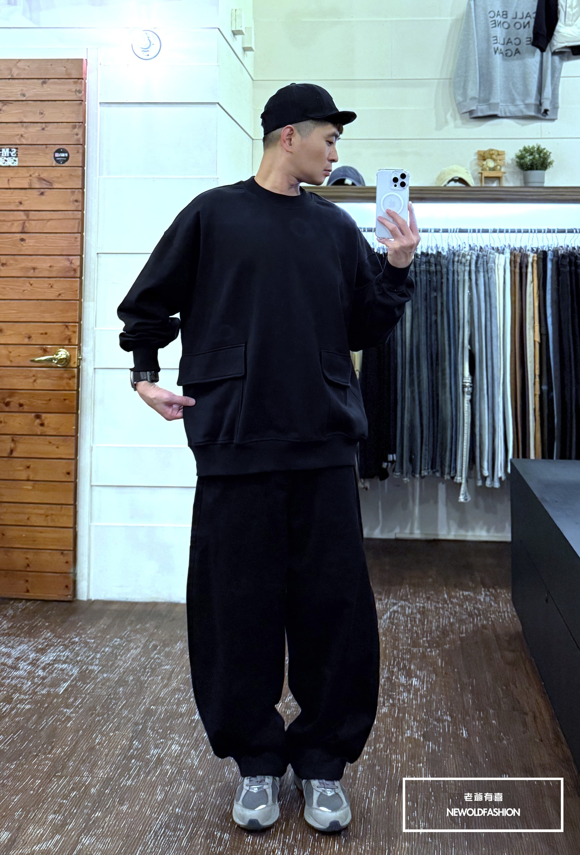 『新品上市』重磅雙側大口袋拼接大學T(NOF2510D901)-黑