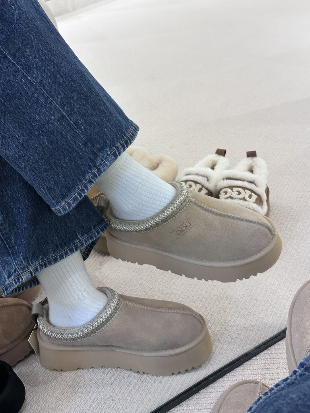 [現貨] UGG Tazz 沙色