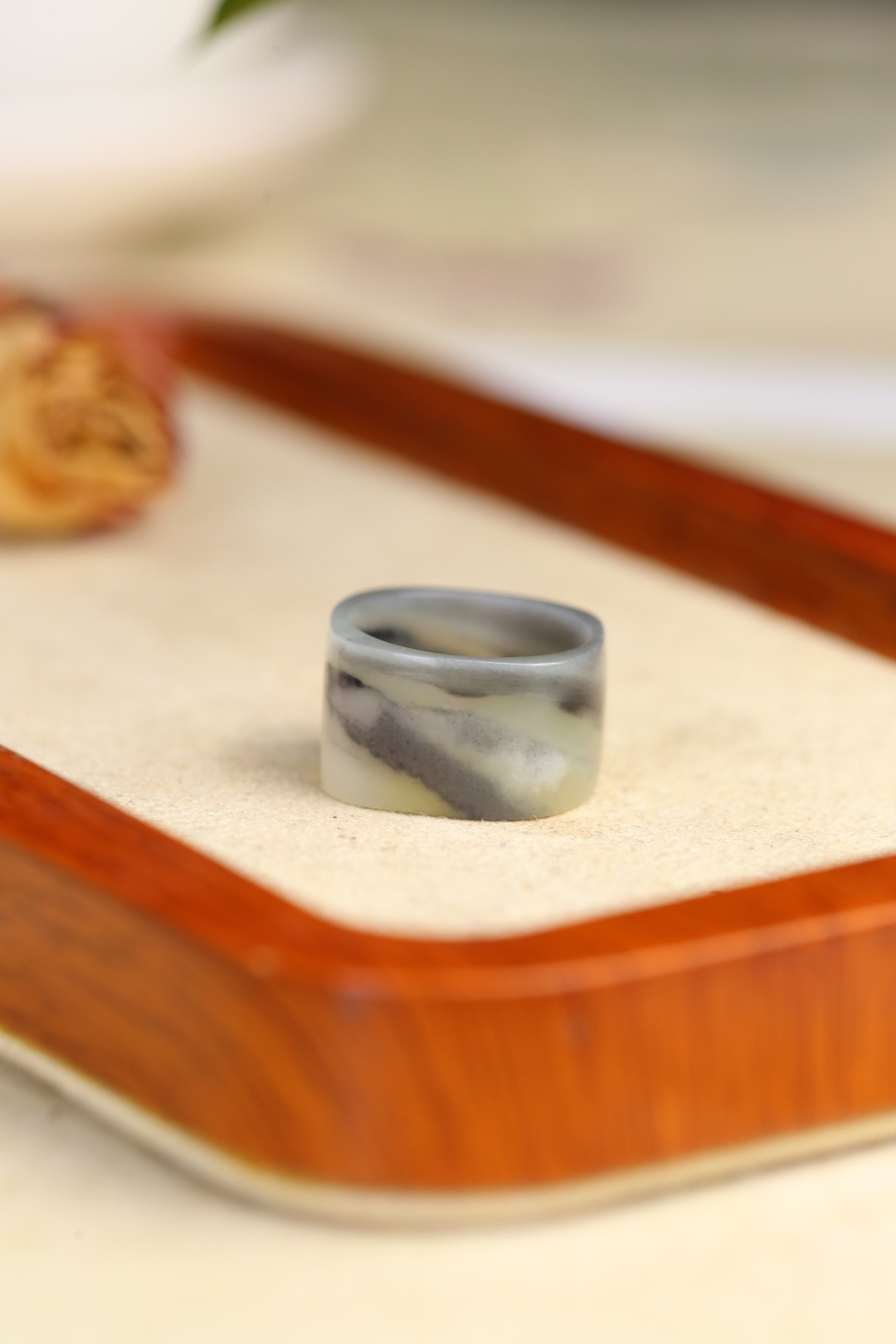 117133 和田玉青花扳指 (內徑 16mm)