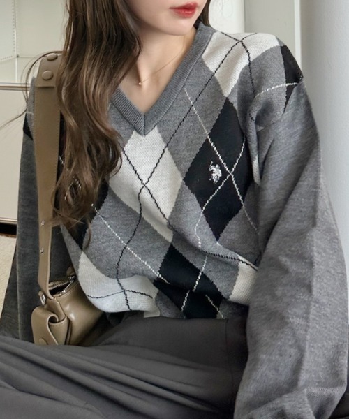 日本🇯🇵連線 U.S. POLO ASSN. 學院風V領菱形格紋針織衫 針織 針織衫 學院風 長袖 刺繡 4色(任買兩件711免運)/預購