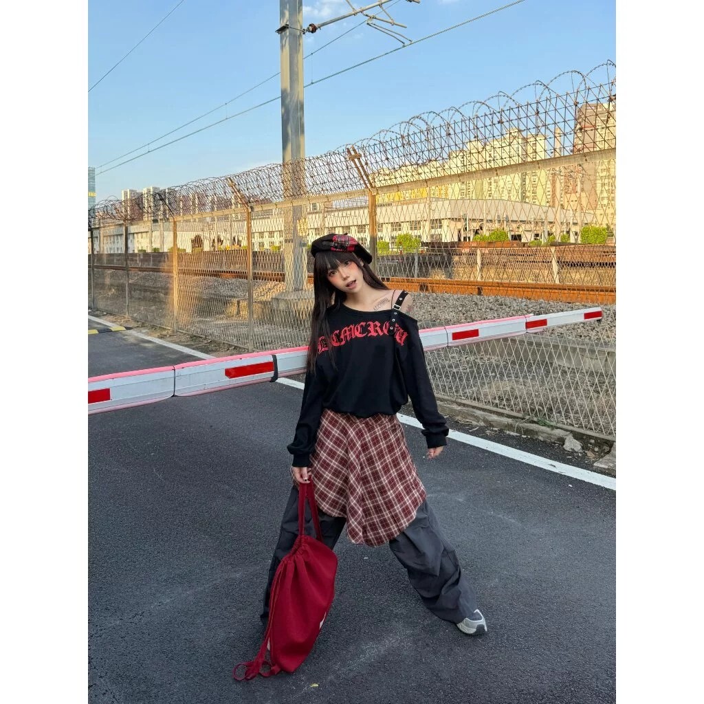 (GOAL) DCM 復古 印花 斜肩 平口 紅色 歌德字體 扣環