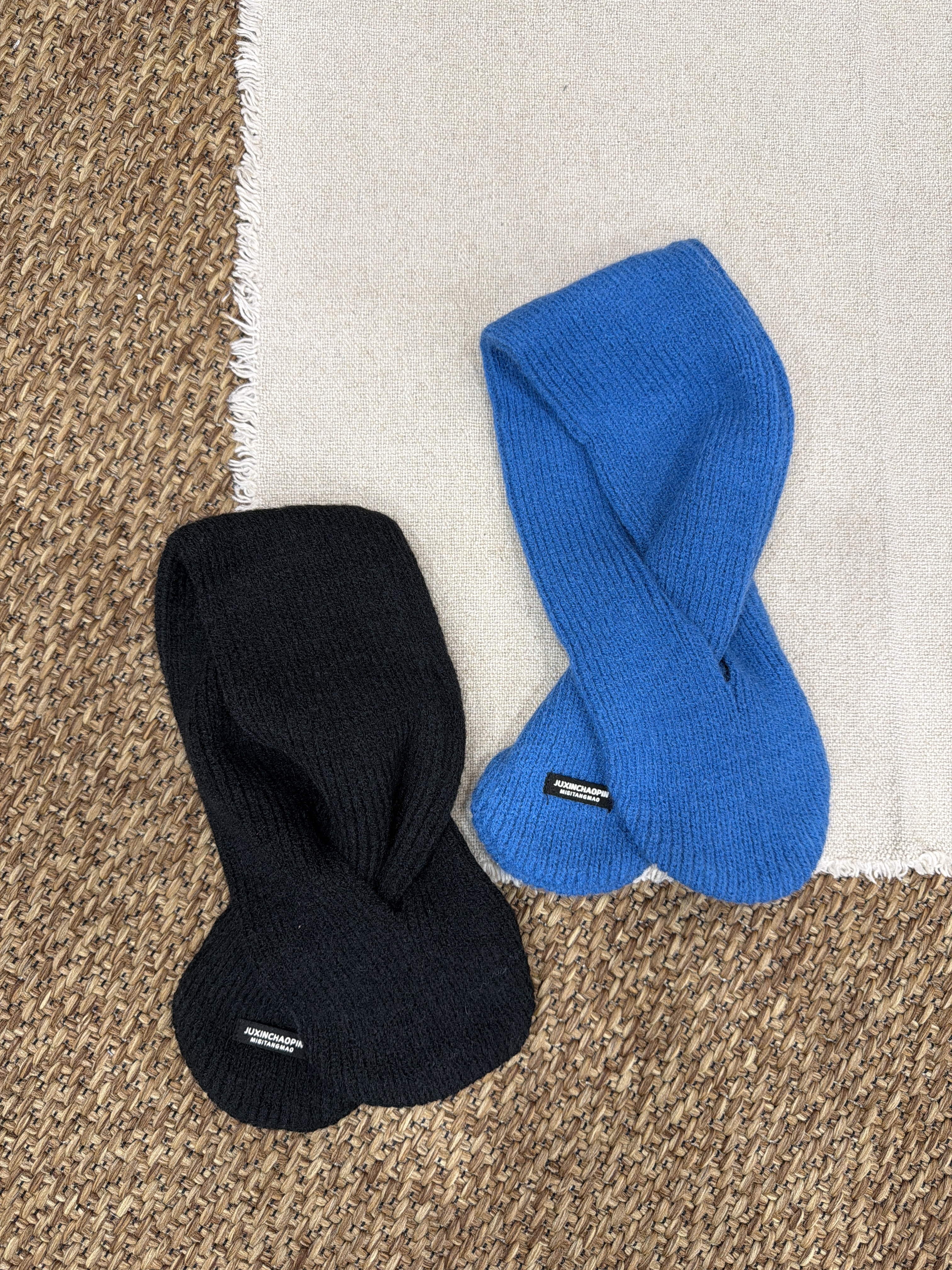 黑標純色交叉圍巾