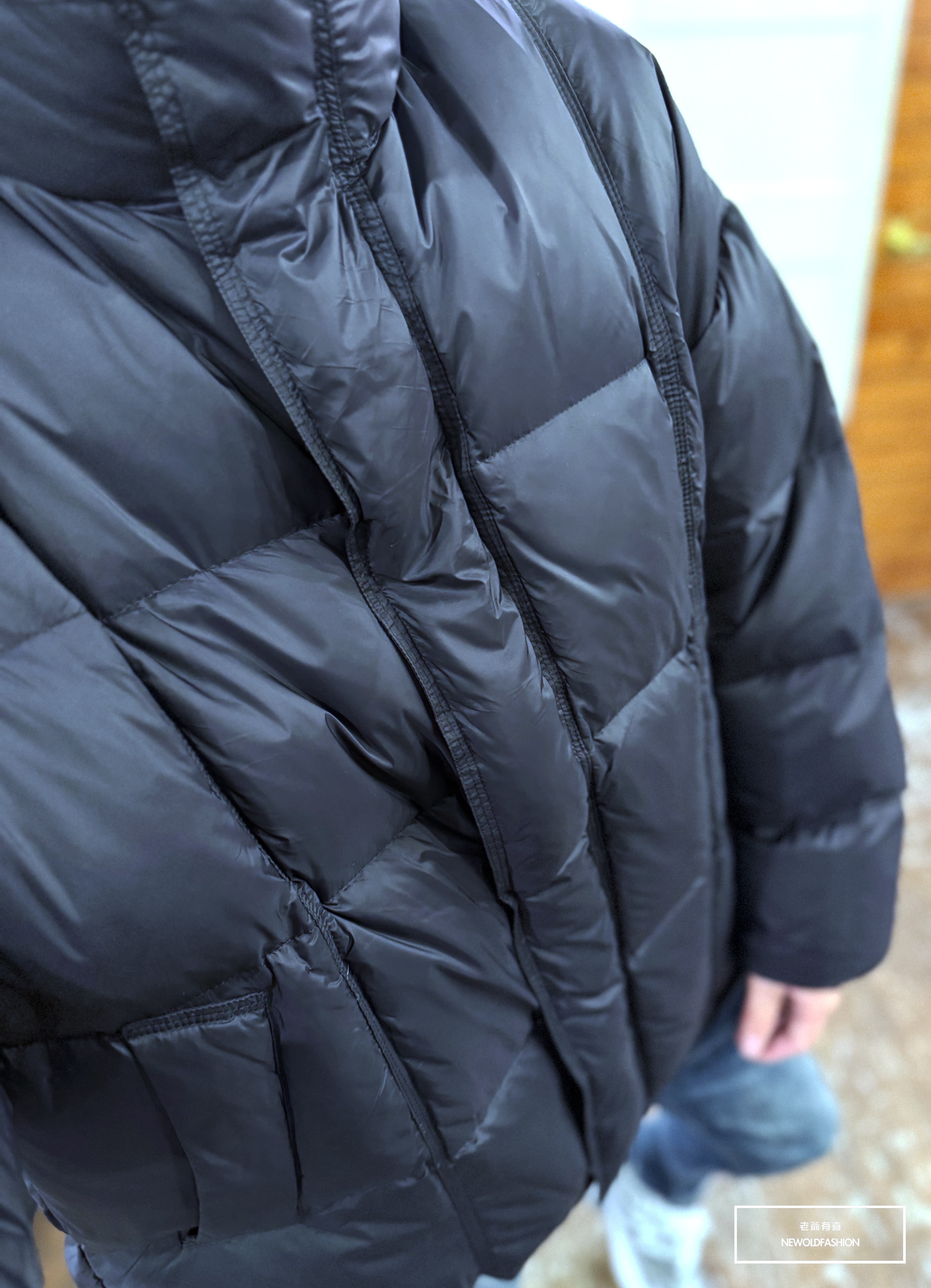 『新品上市』重磅車線立領素面羽絨外套(NOF25103329)-黑