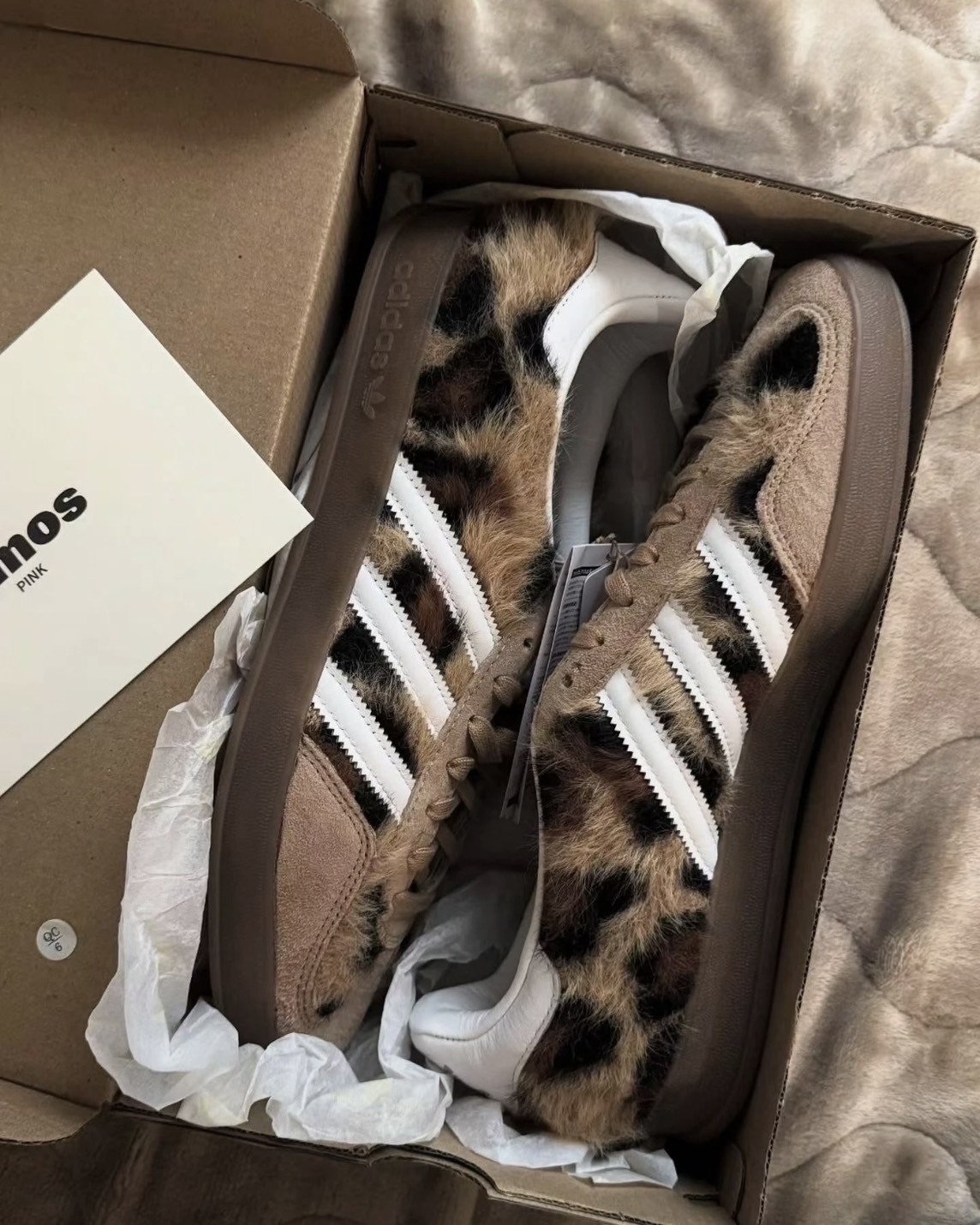 <日本限定>Adidas Gazelle Indoor X atmos "Trinity Leopard" 聯名 毛毛 焦糖底 豹紋 奶咖