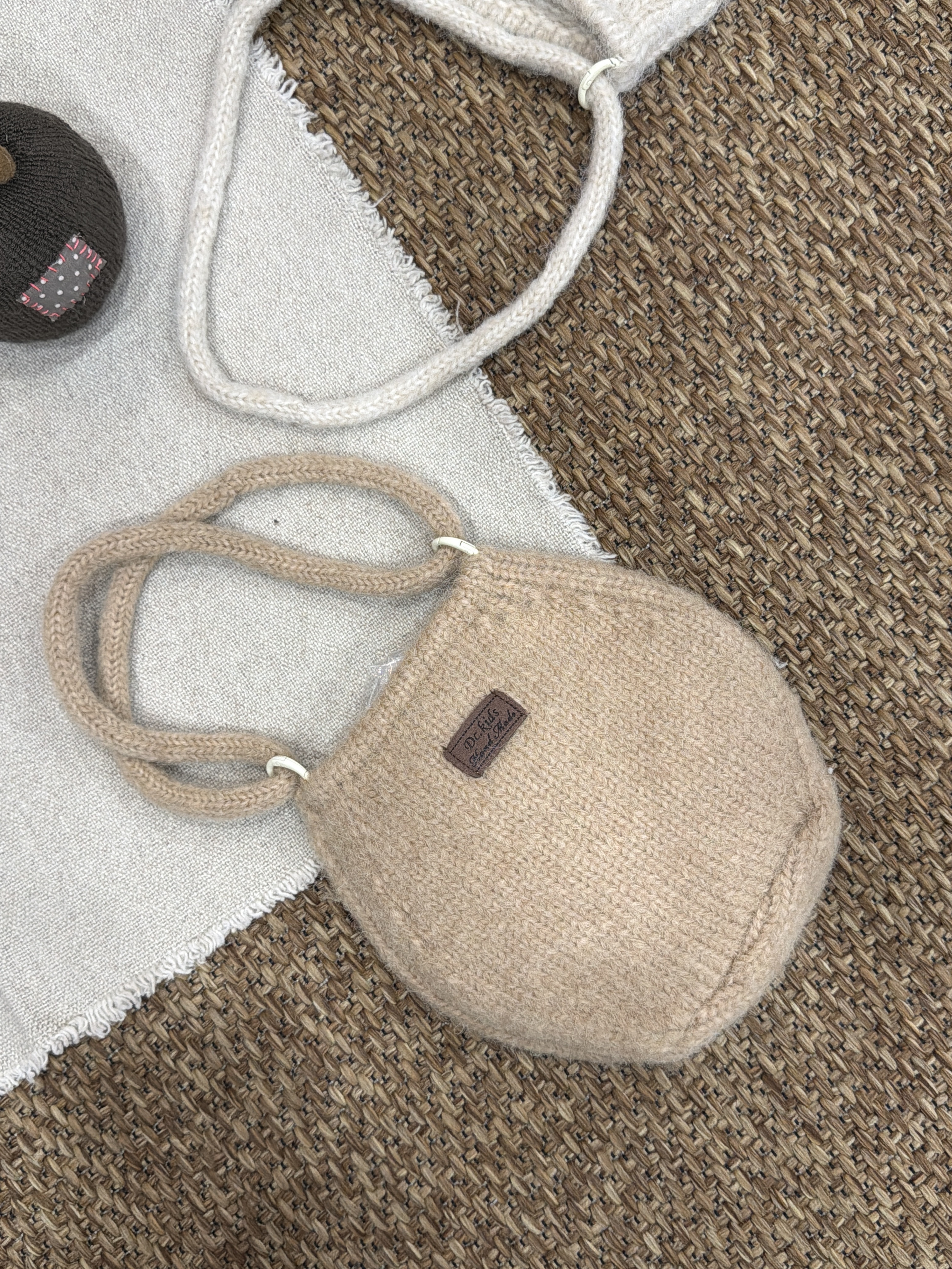 皮標圓形針織包