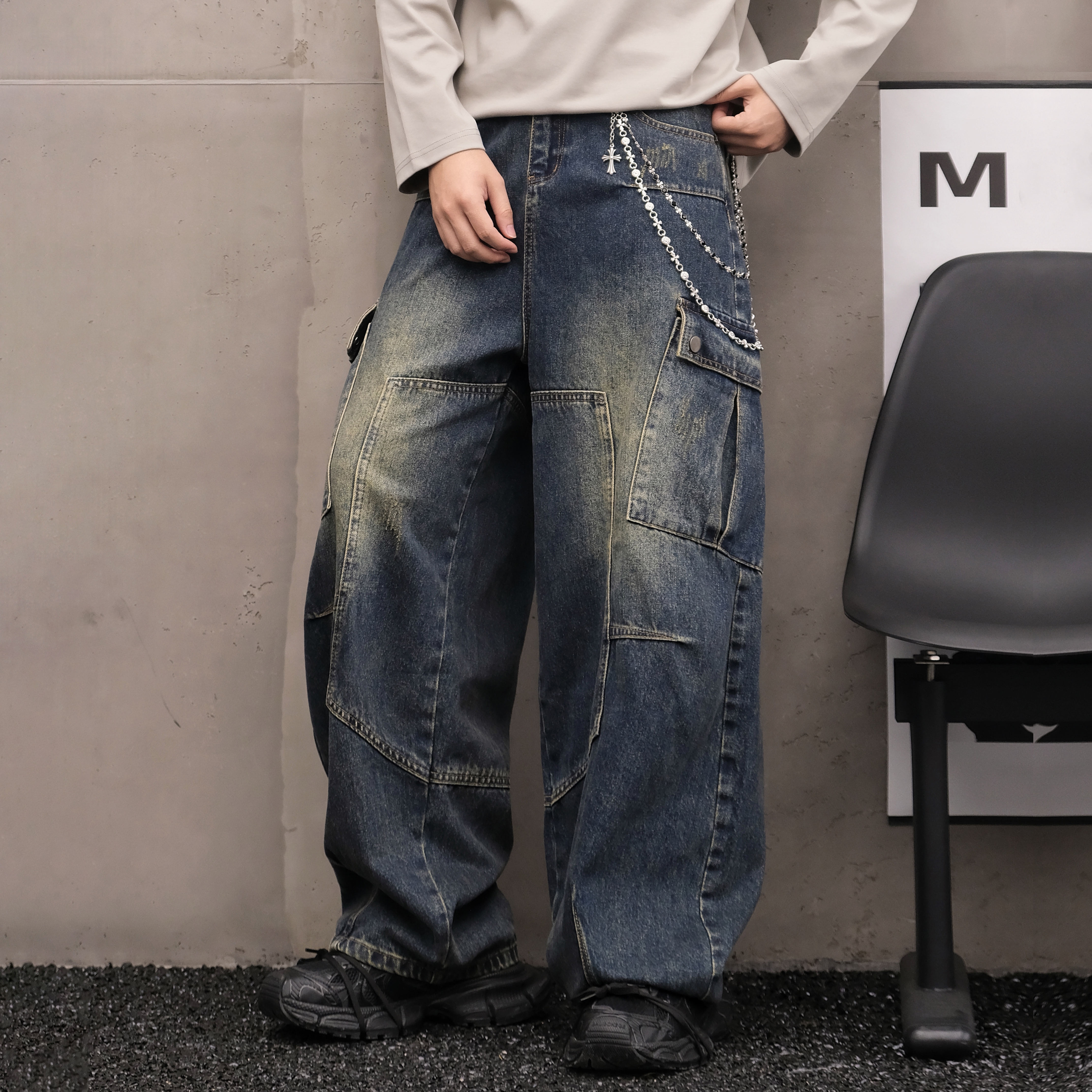 XCTRL 刷黃復古寬版牛仔褲