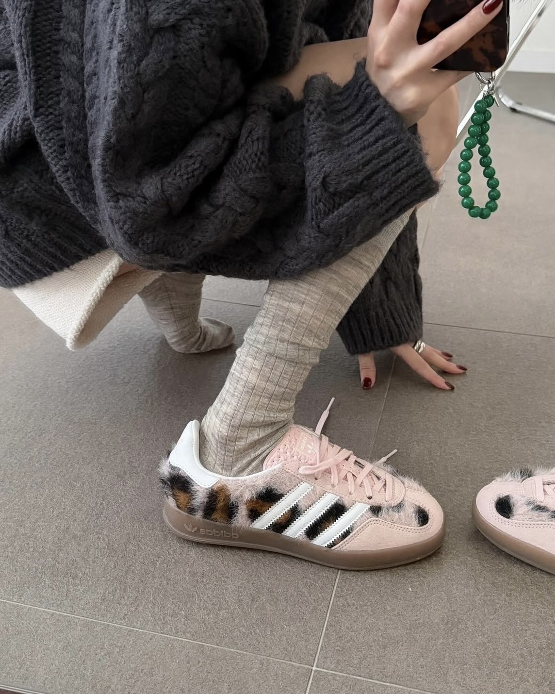 <日本限定>Adidas Gazelle Indoor X atmos "Trinity Leopard" 聯名 毛毛 焦糖底 淺粉