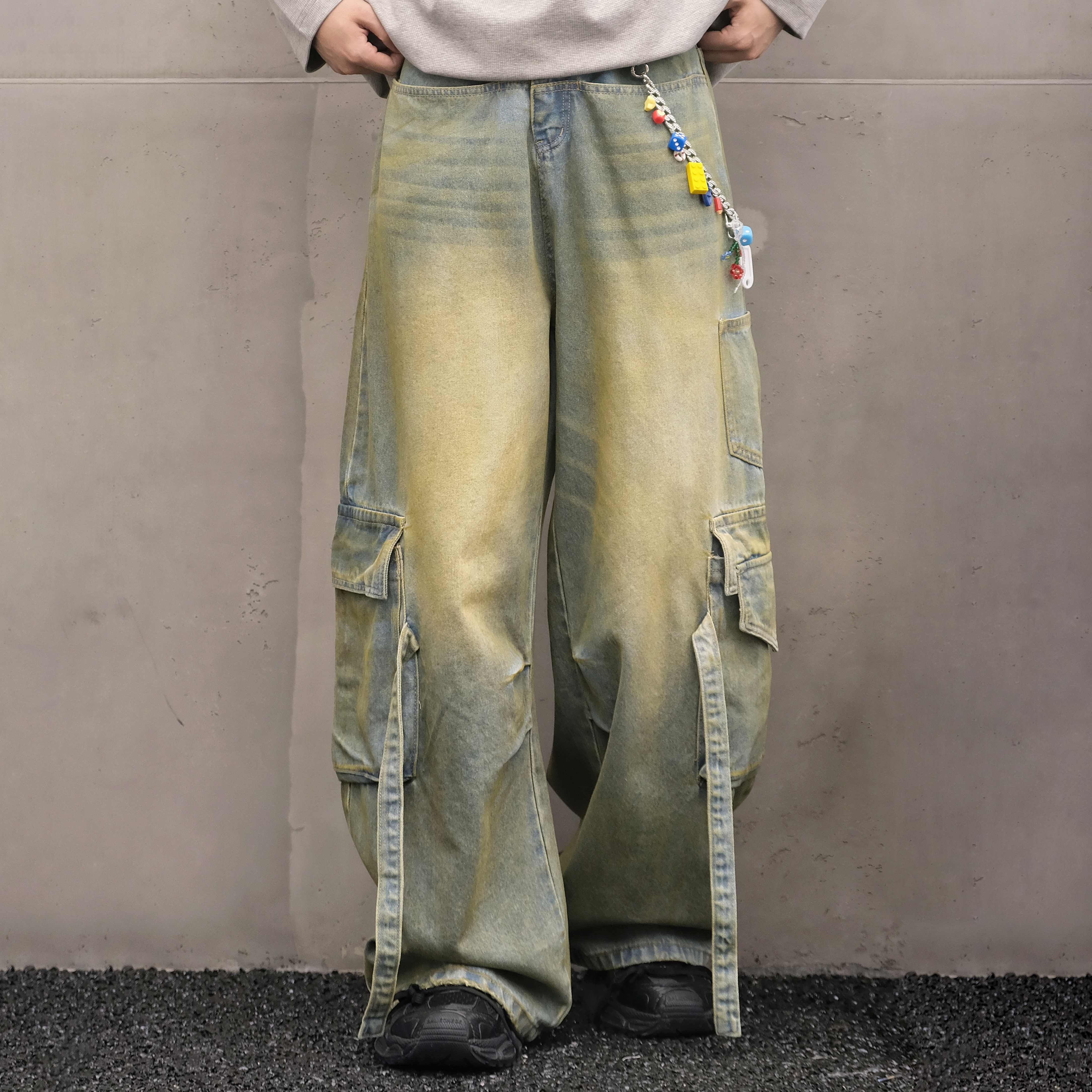 XCTRL 泥染多口袋寬版牛仔褲