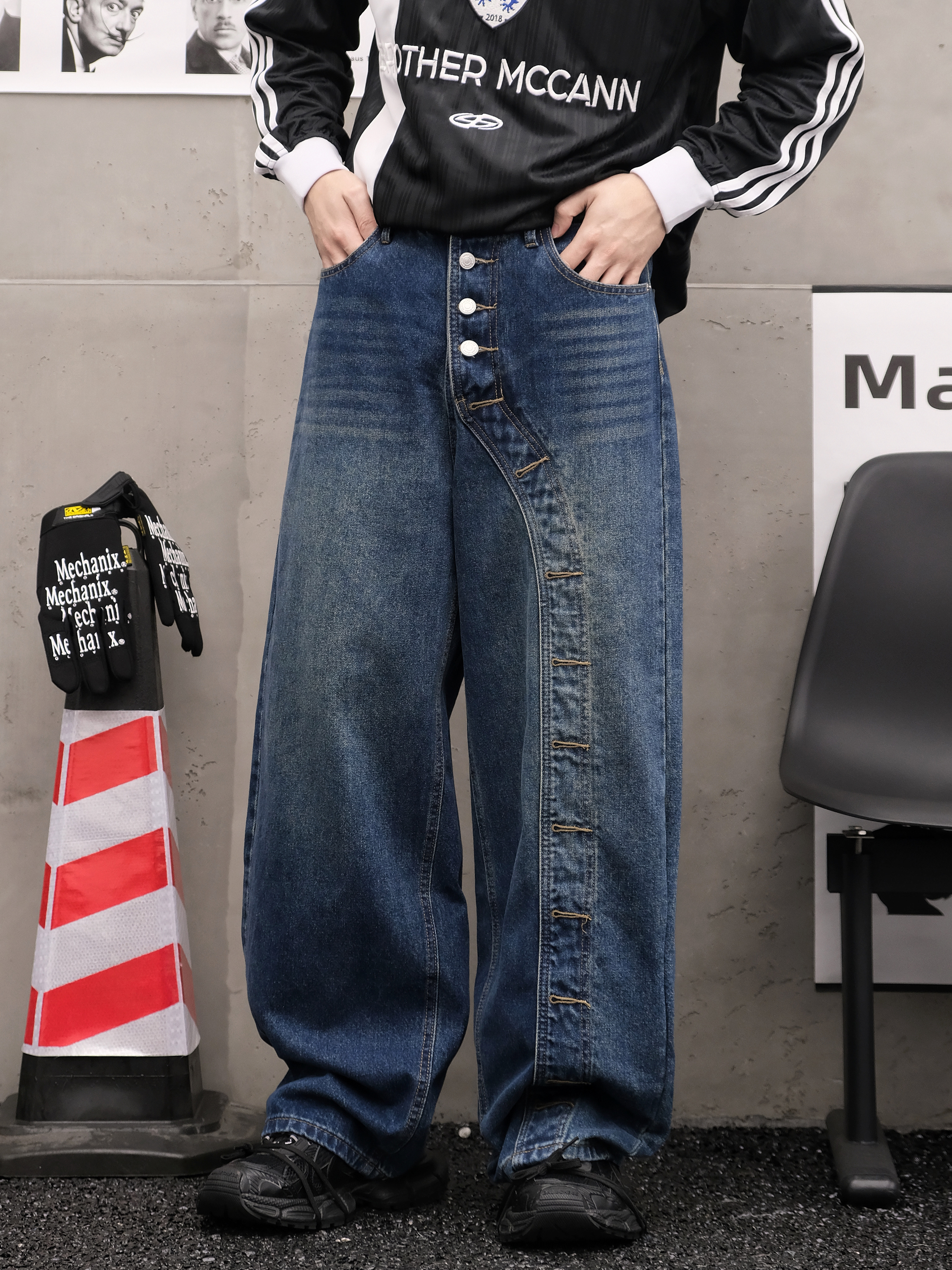 XCTRL 排扣彎剪裁寬版牛仔褲