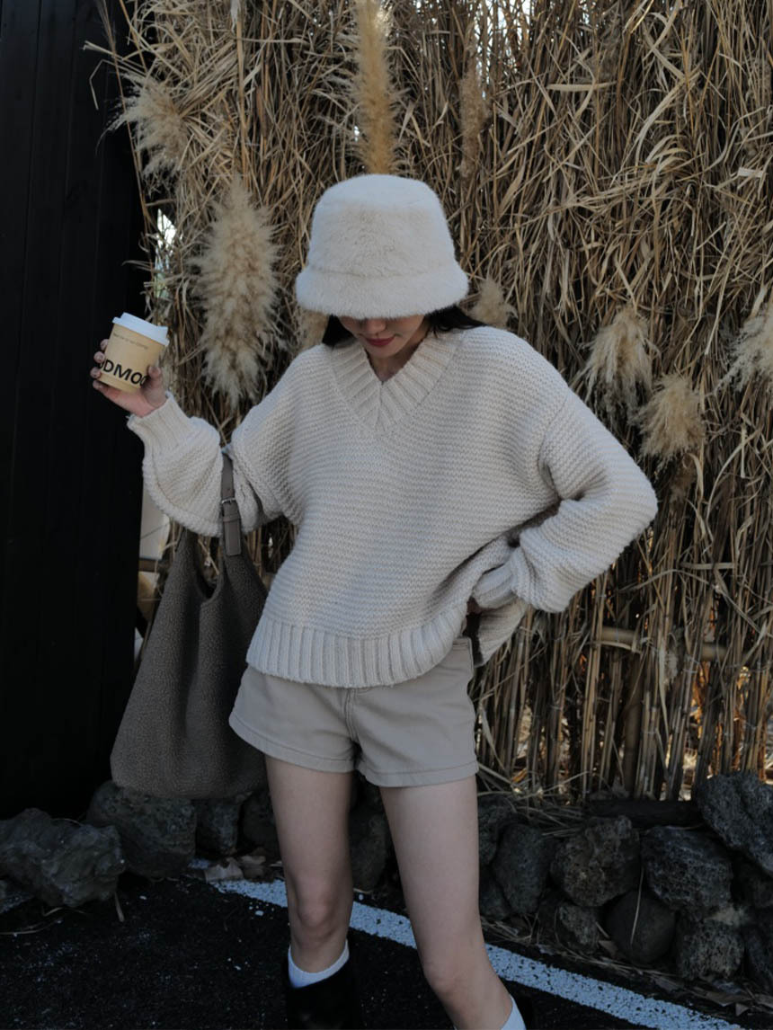 V領厚針織短版上衣*3色