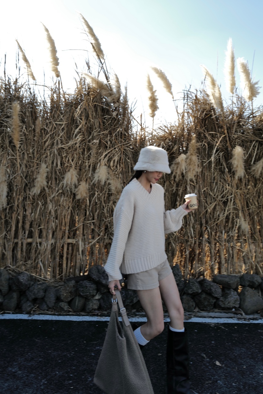 V領厚針織短版上衣*3色