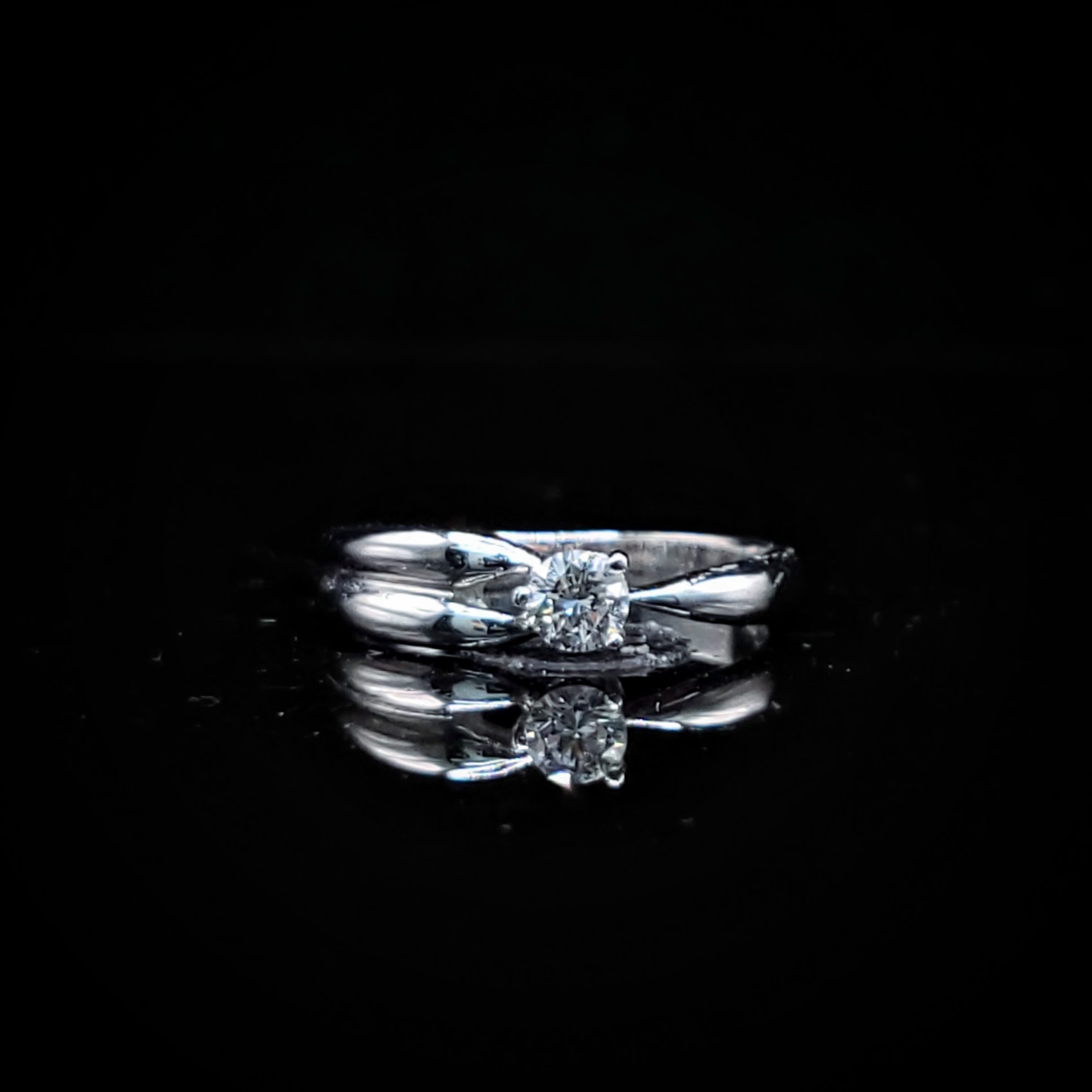 全新18K白金【單粒18份鑽石】戒指