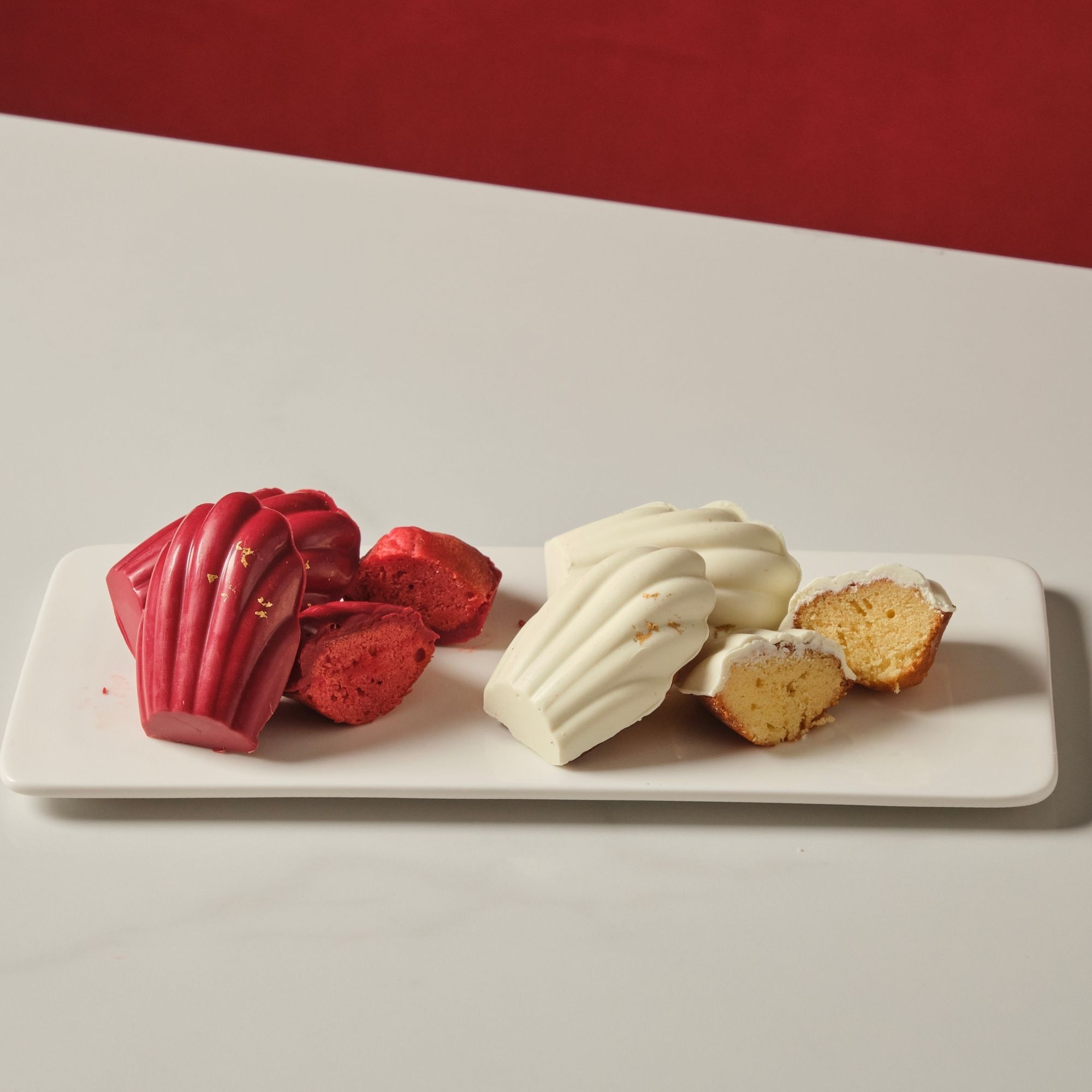 Luxurious Gold Leaf Madeleine Gift Box (4pcs)