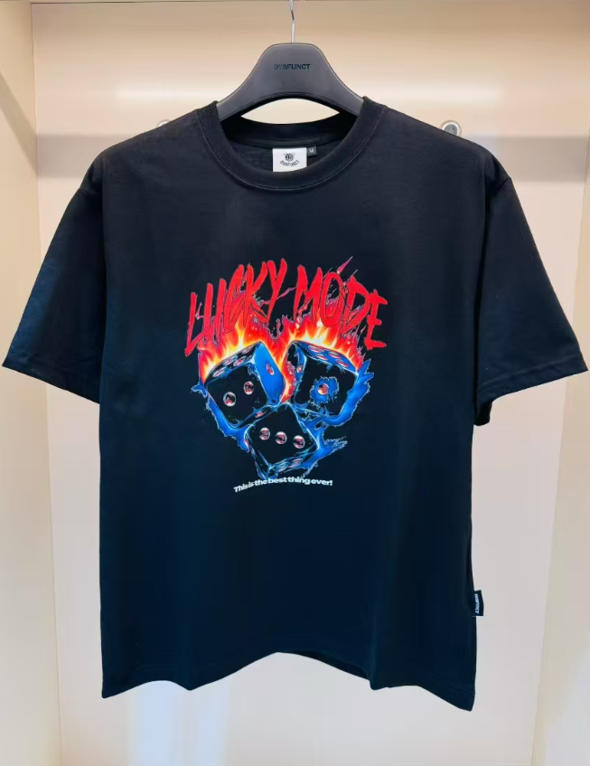 【韓國預購】AKR111410 Dysfunct LUCKY MODE DICE 短袖上衣