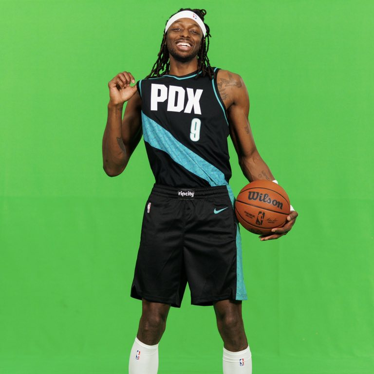 拓荒者隊 25-26 城市版球衣