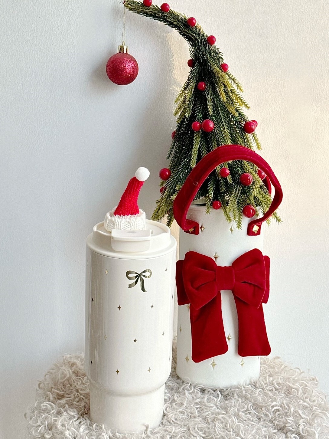 Starbucks Christmas Limited Edition Bow-Shaped Insulated Mug