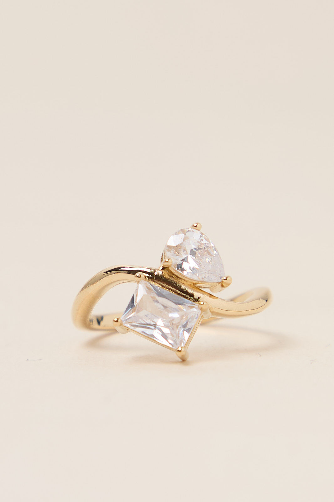 Waekura Ring Gio (WA90)