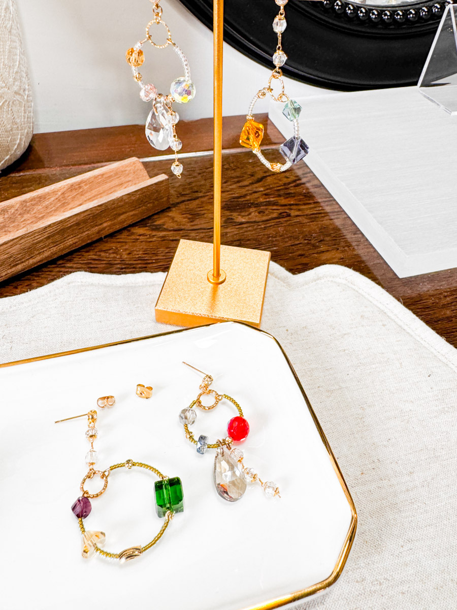 【SALE SALE SALE🔥】 韓國手工製 水晶 兩邊不一 925純銀耳針【不設退換】（純針耳針比較軟，有可能會微曲）