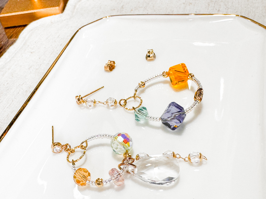 【SALE SALE SALE🔥】 韓國手工製 水晶 兩邊不一 925純銀耳針【不設退換】（純針耳針比較軟，有可能會微曲）