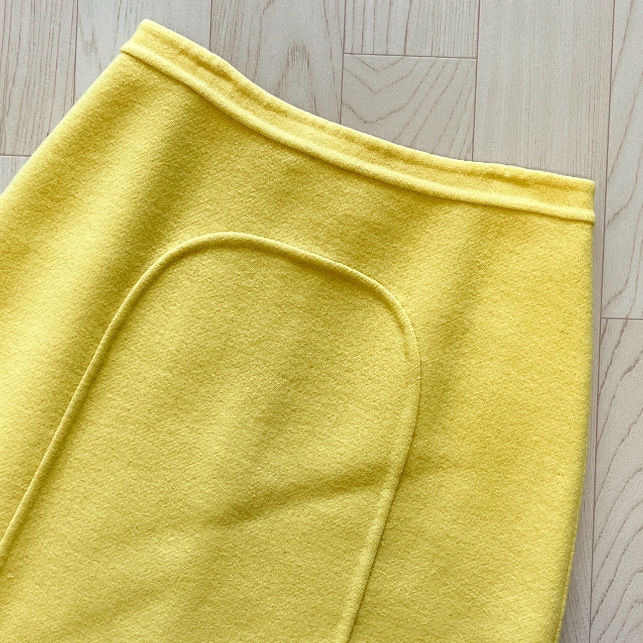 BIKI檸檬黃色羊毛半裙