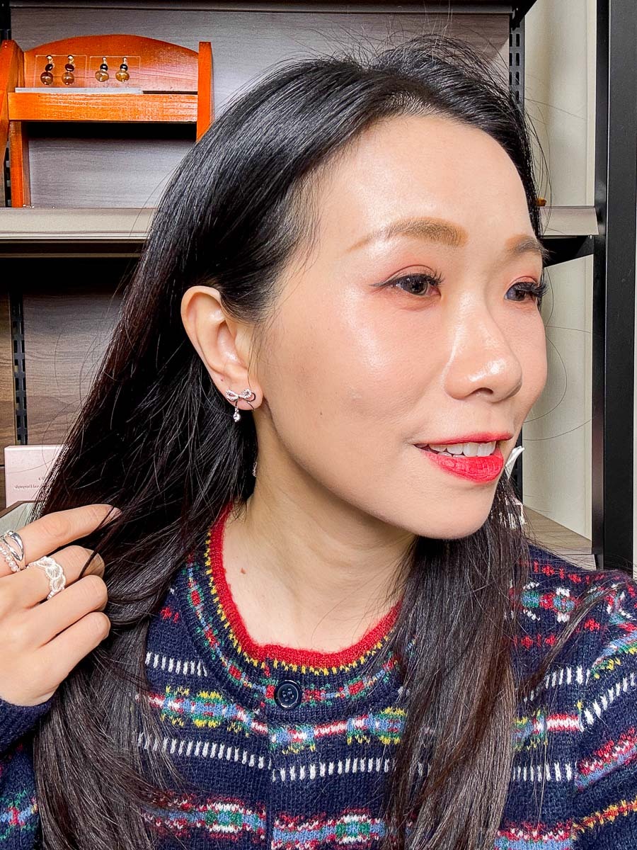 【SALE SALE SALE🔥】 鋯石蝴蝶結 925純銀耳針【不設退換】（純針耳針比較軟，有可能會微曲）