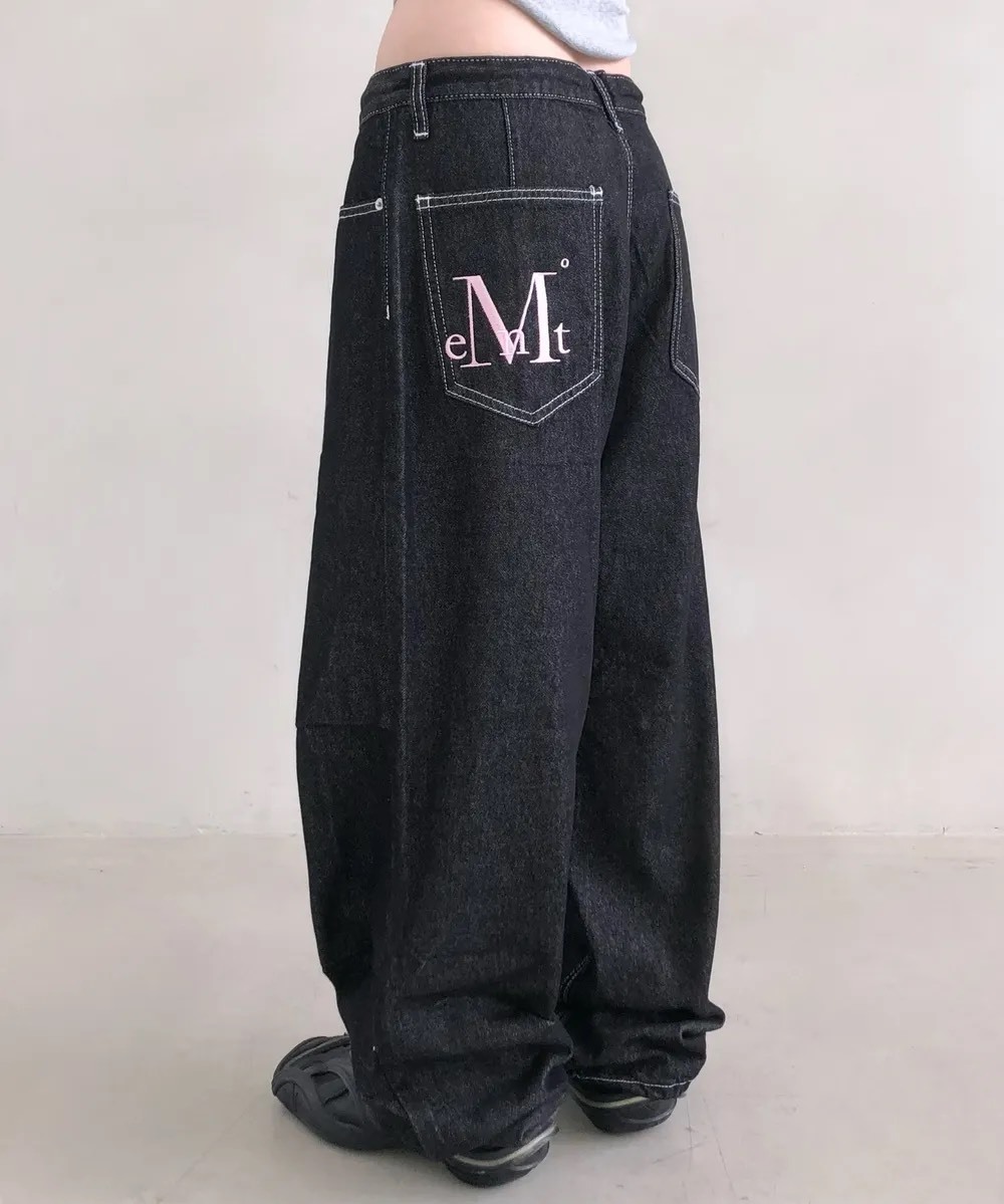 Mucent 低腰刺繡牛仔褲