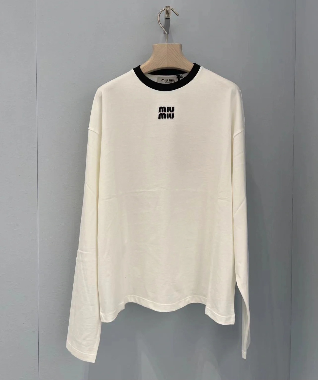 Miu Miu Basic 白色 貼布Logo Tee