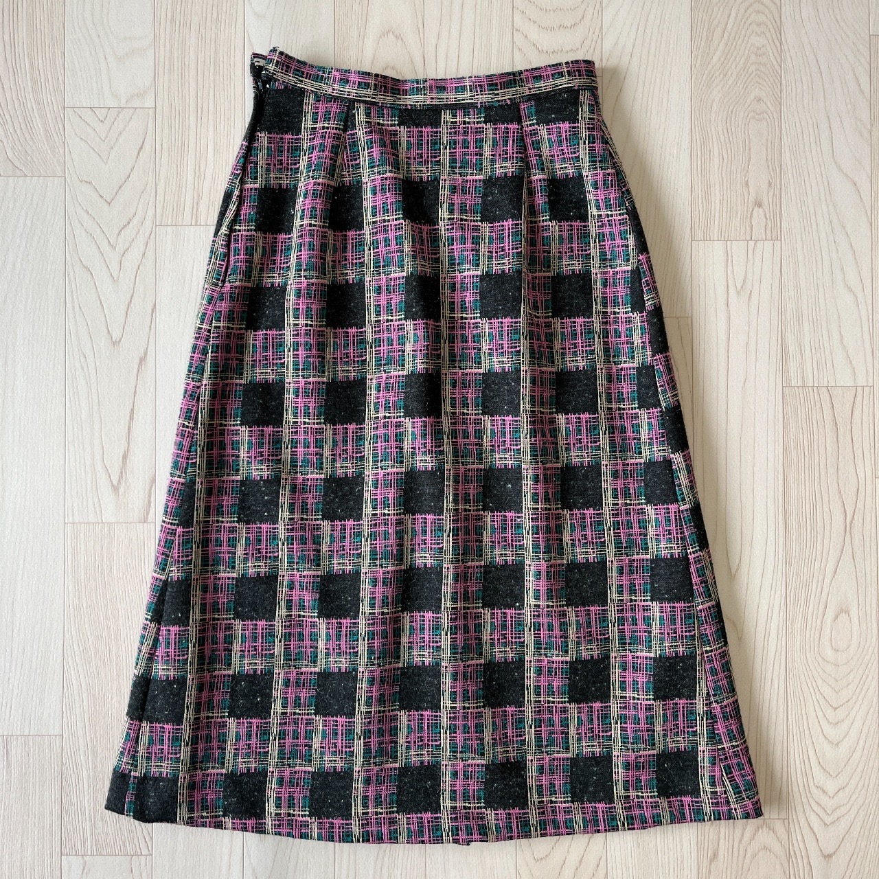 粉紅色配灰色大格紋針織半裙