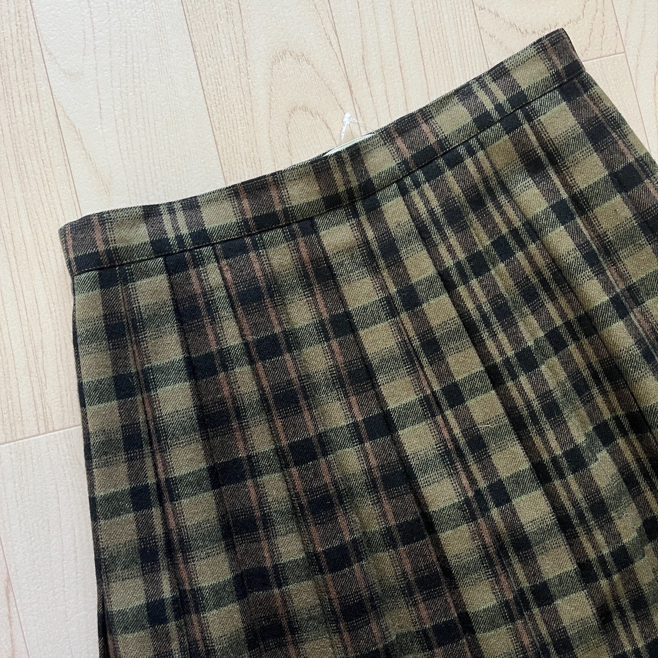 VINVERT墨綠色學院風格紋羊毛半裙