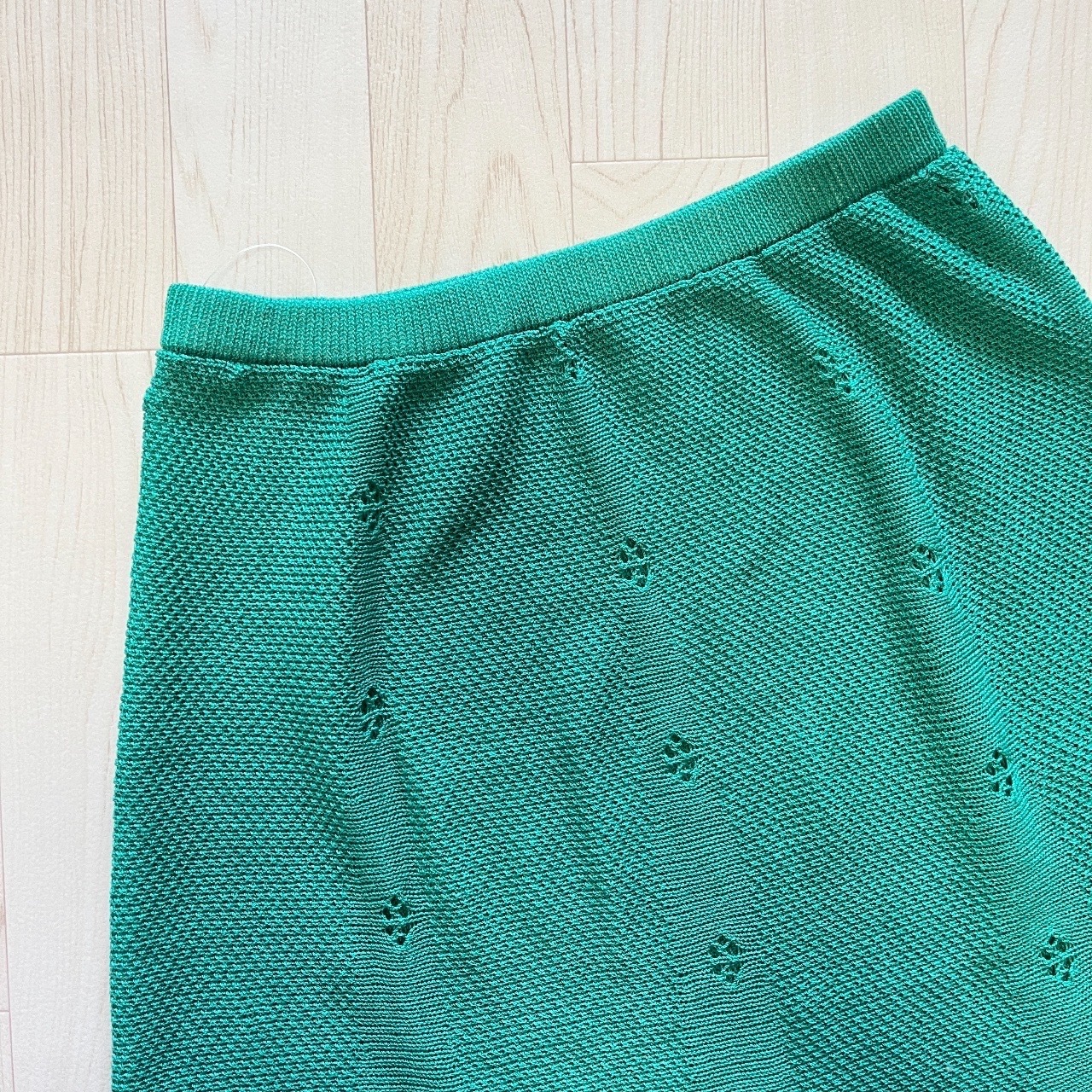 翡翠綠色通花針織半裙