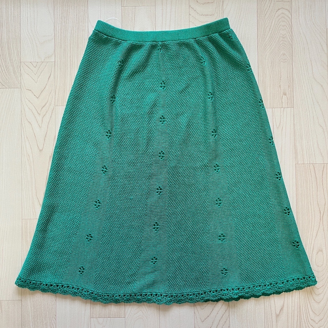 翡翠綠色通花針織半裙