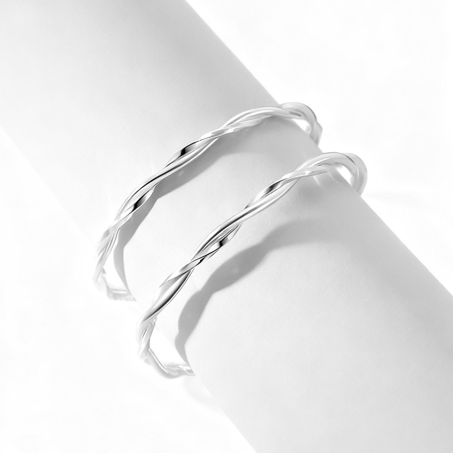 「莫比烏斯」情侶手鐲 | S999純銀或鍍銀 | 免費刻字