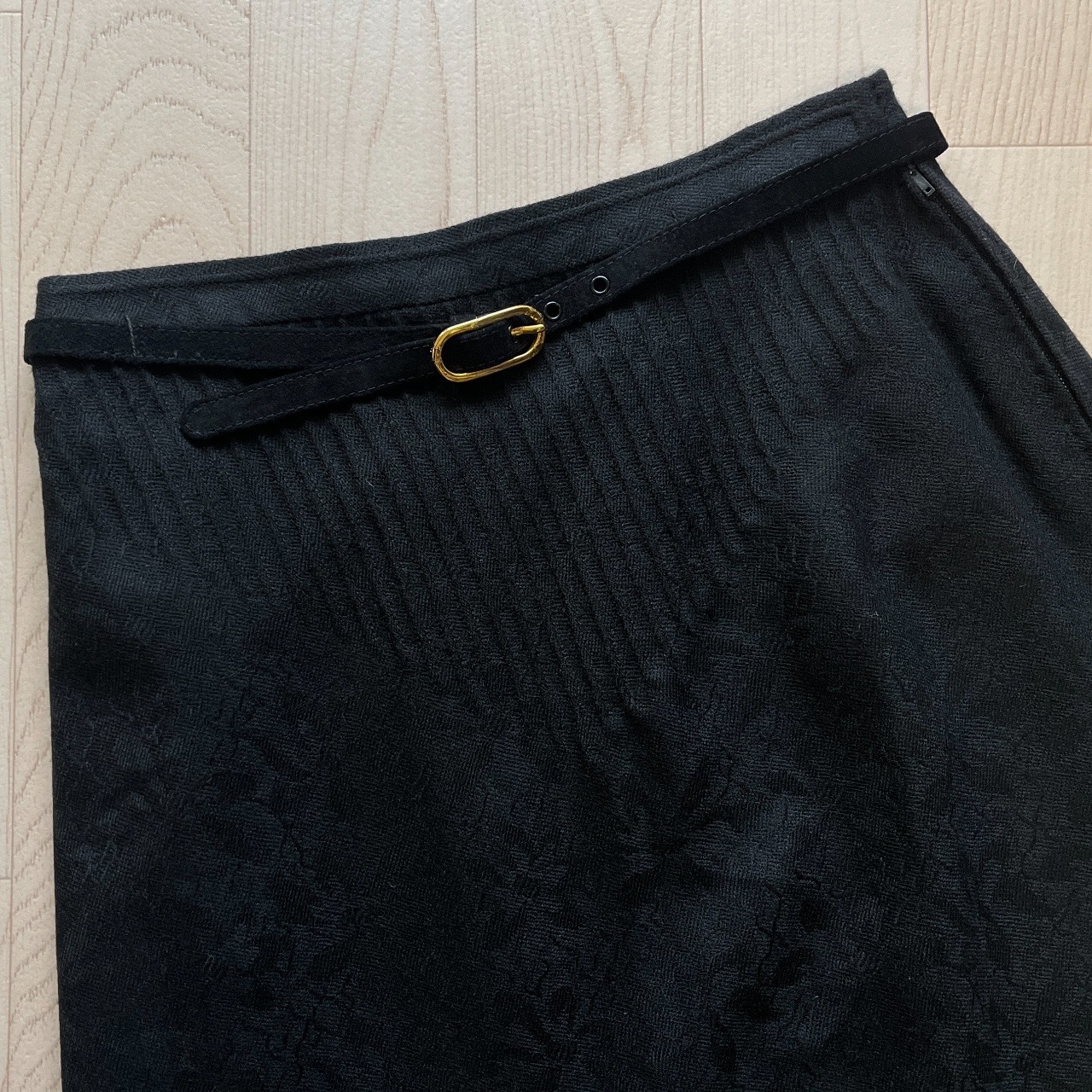 意大利製黑色優雅暗花半裙