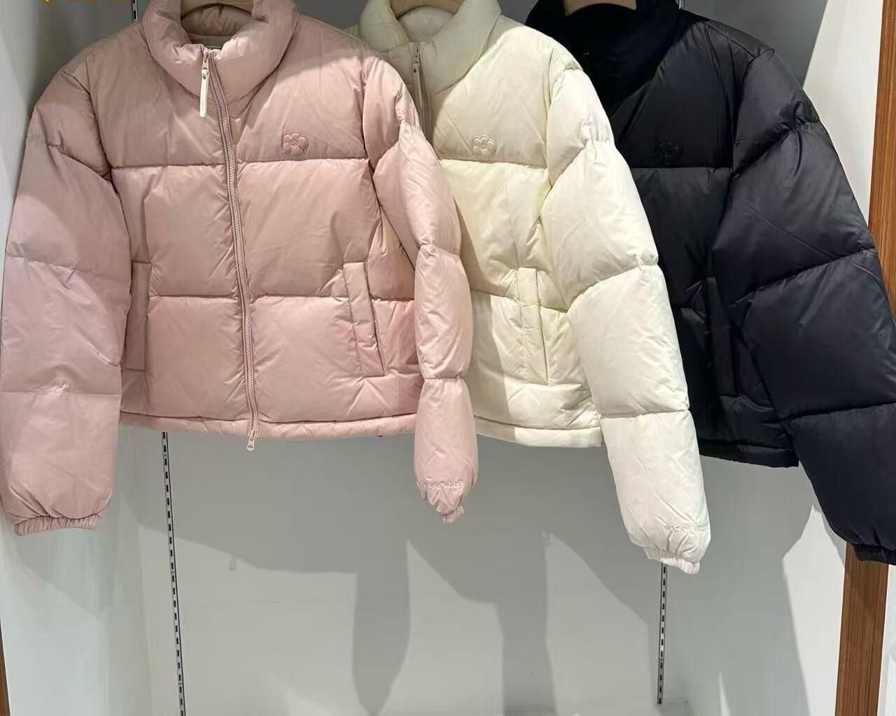 wacky Willy 短款亮面時尚羽絨服（K11 BR728）