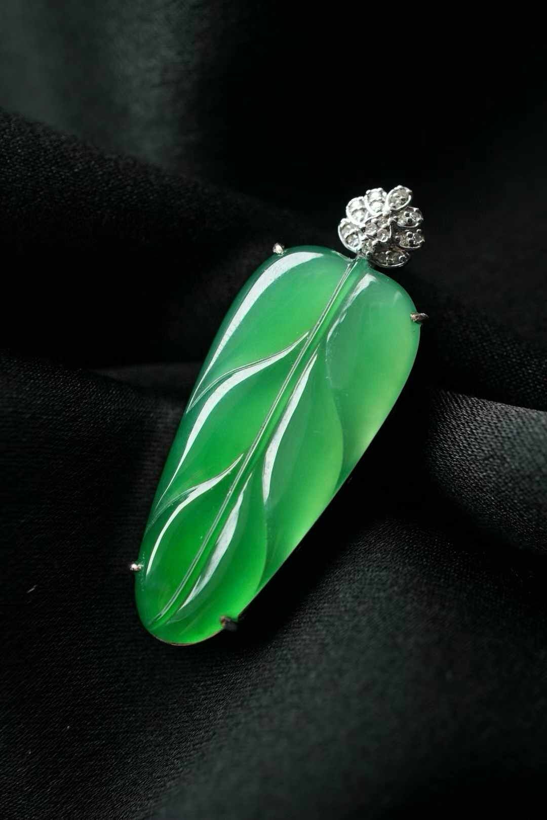 翡翠冰飄陽綠葉子吊墜,天然翡翠A玉, 緬甸玉, Jade, Jadeite