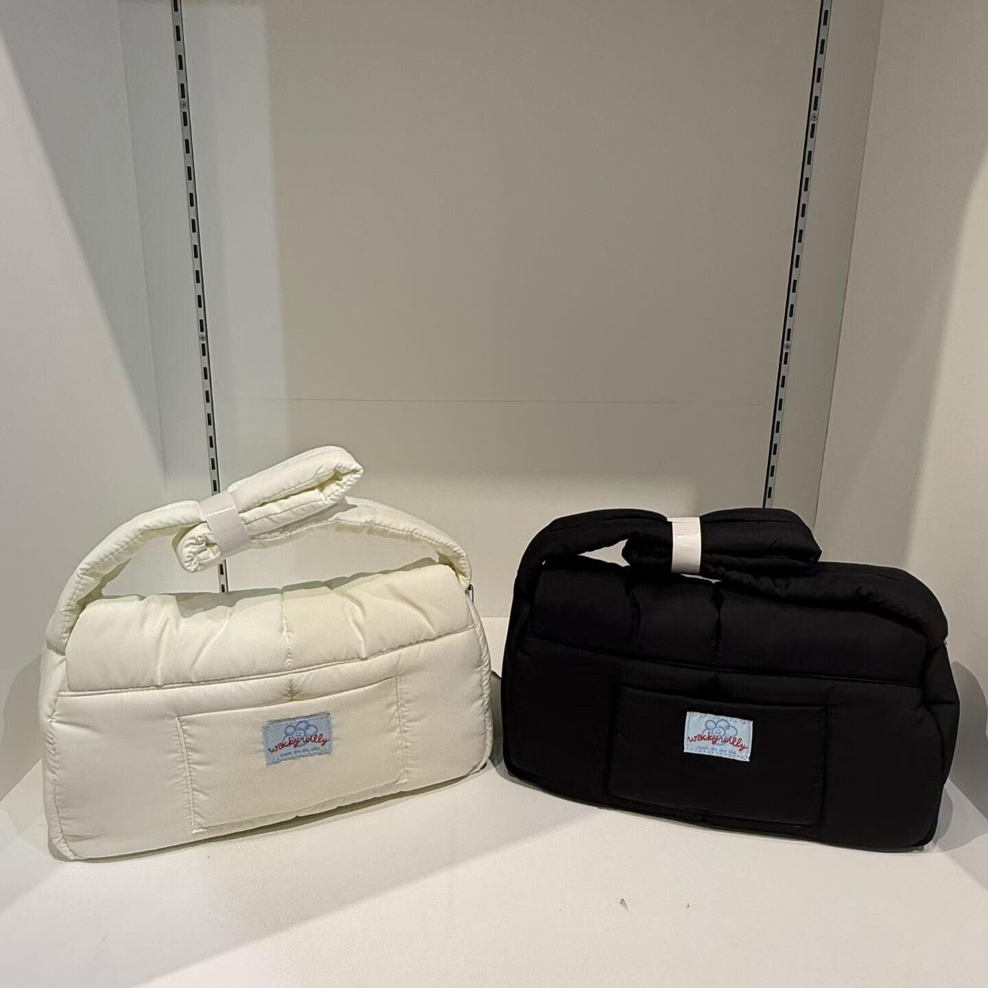 Wacky Willy 秋冬充棉羽絨百搭單肩腋下包包（K11 BR742）