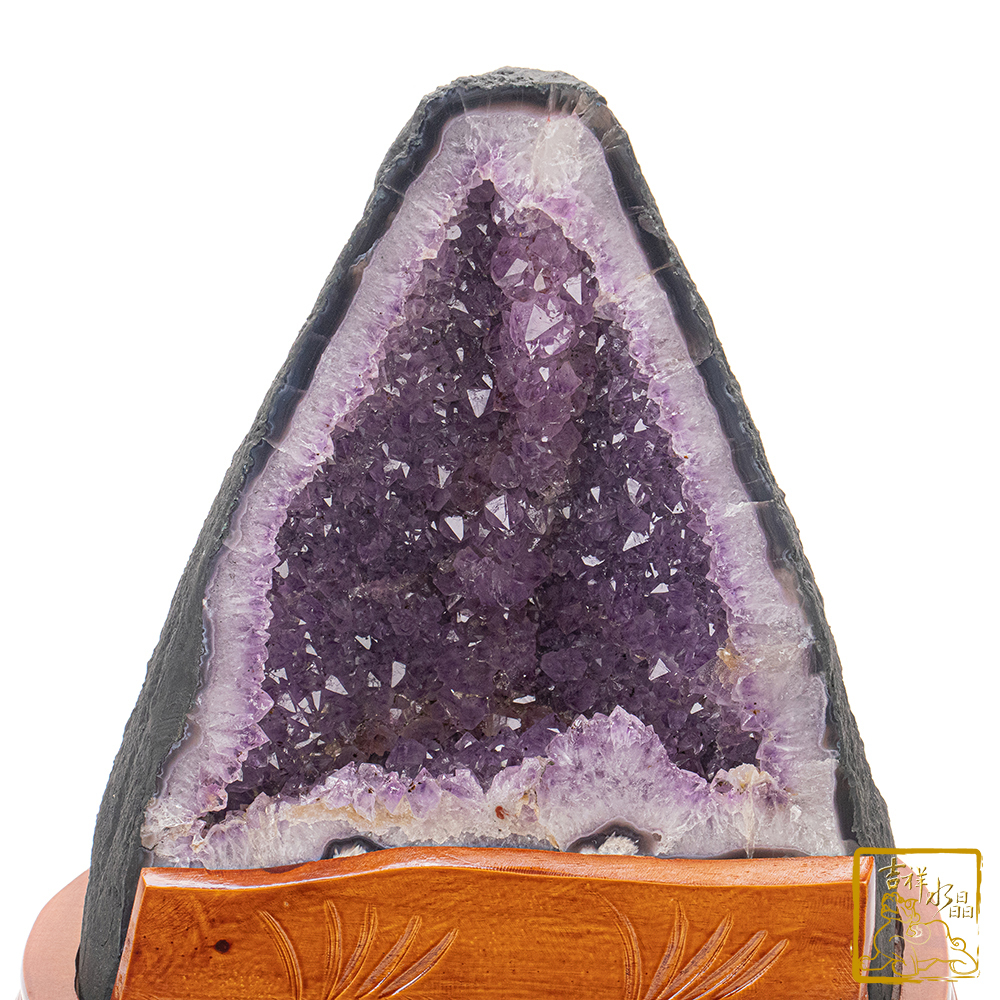 巴西紫水晶洞 16.8kg 金型晶洞