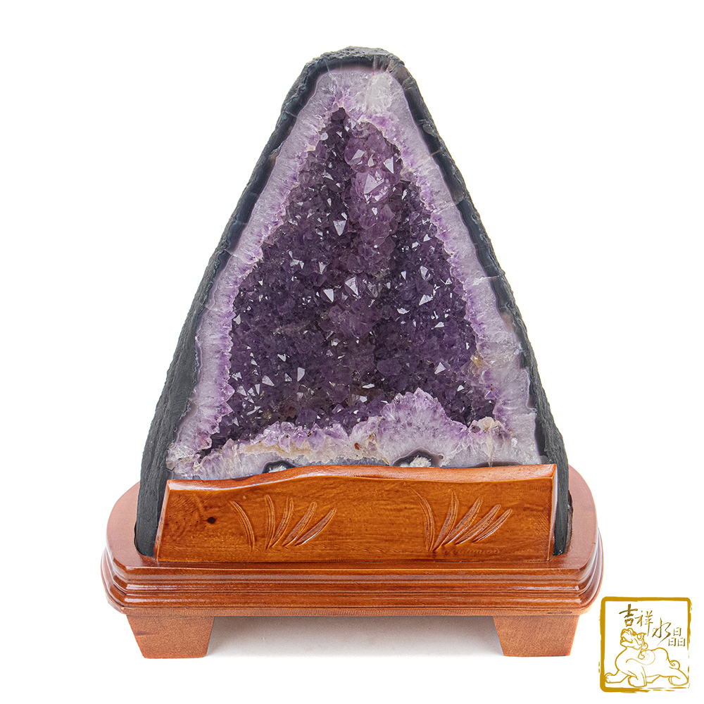 巴西紫水晶洞 16.8kg 金型晶洞