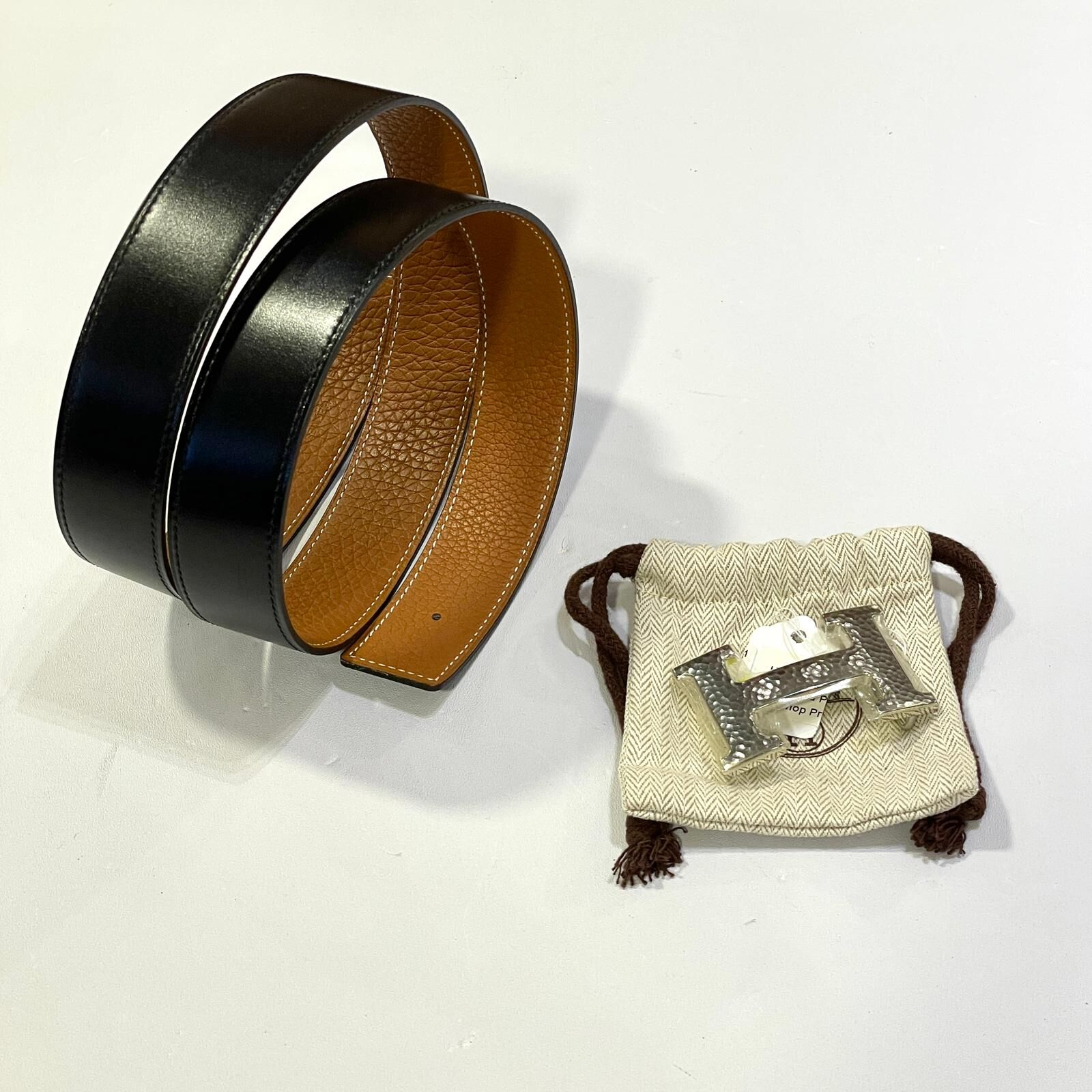 本月特價!!! 全新愛馬士皮帶 85碼, 32mm, 黑色SWIFT,金棕TOGO,雙面腰帶, 銀色石卵紋H扣, HERMES BELT, #BRAND NEW #香榭站正品