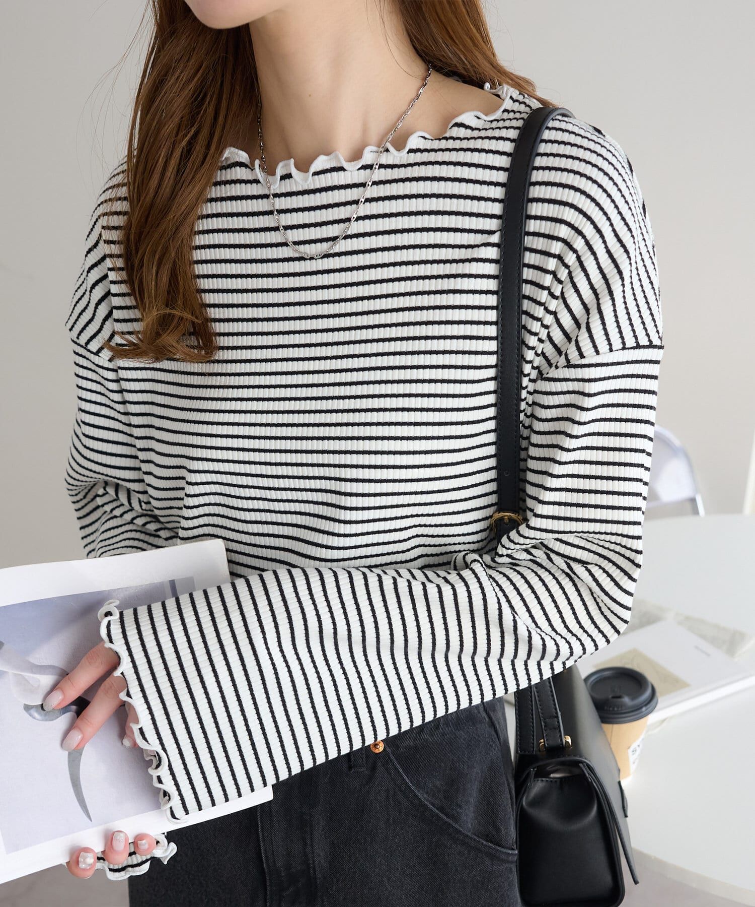 DISCOAT(ディスコート)  【新色追加!/22色展開】リブメローフレアスリーブ《WEB限定》白底黑條紋（DCZ1041106A0017）