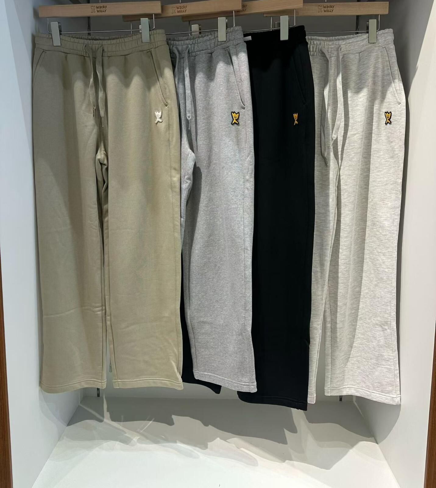 Wacky Willy 休閒寬鬆直筒褲（K11 BR747）